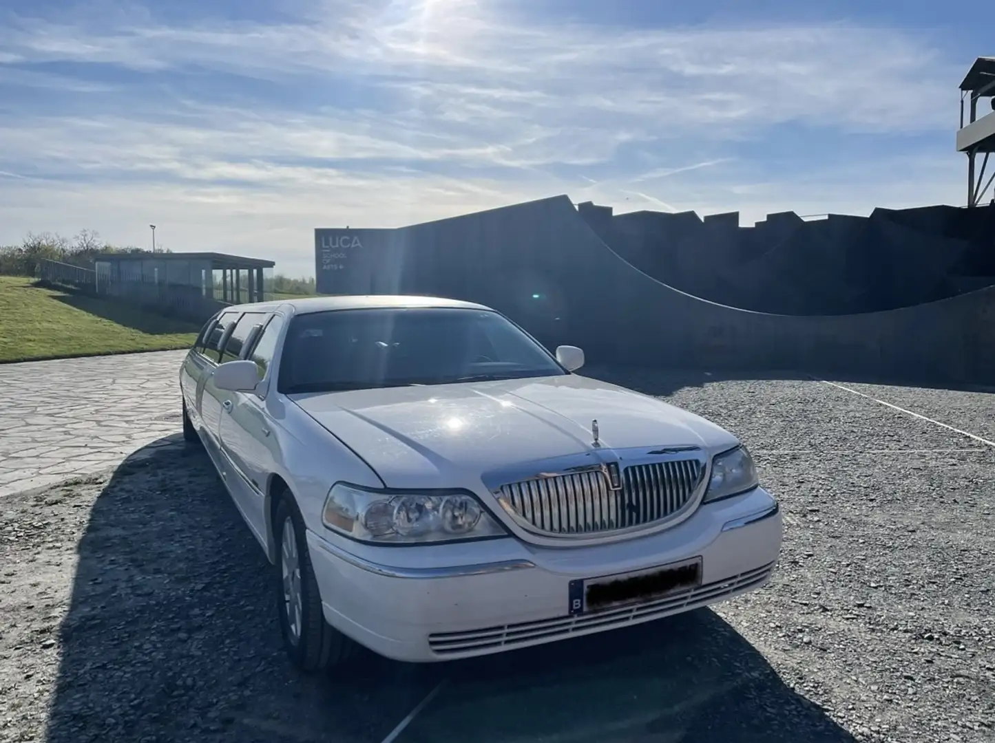 Lincoln Town Car strech limousine Wit - 1