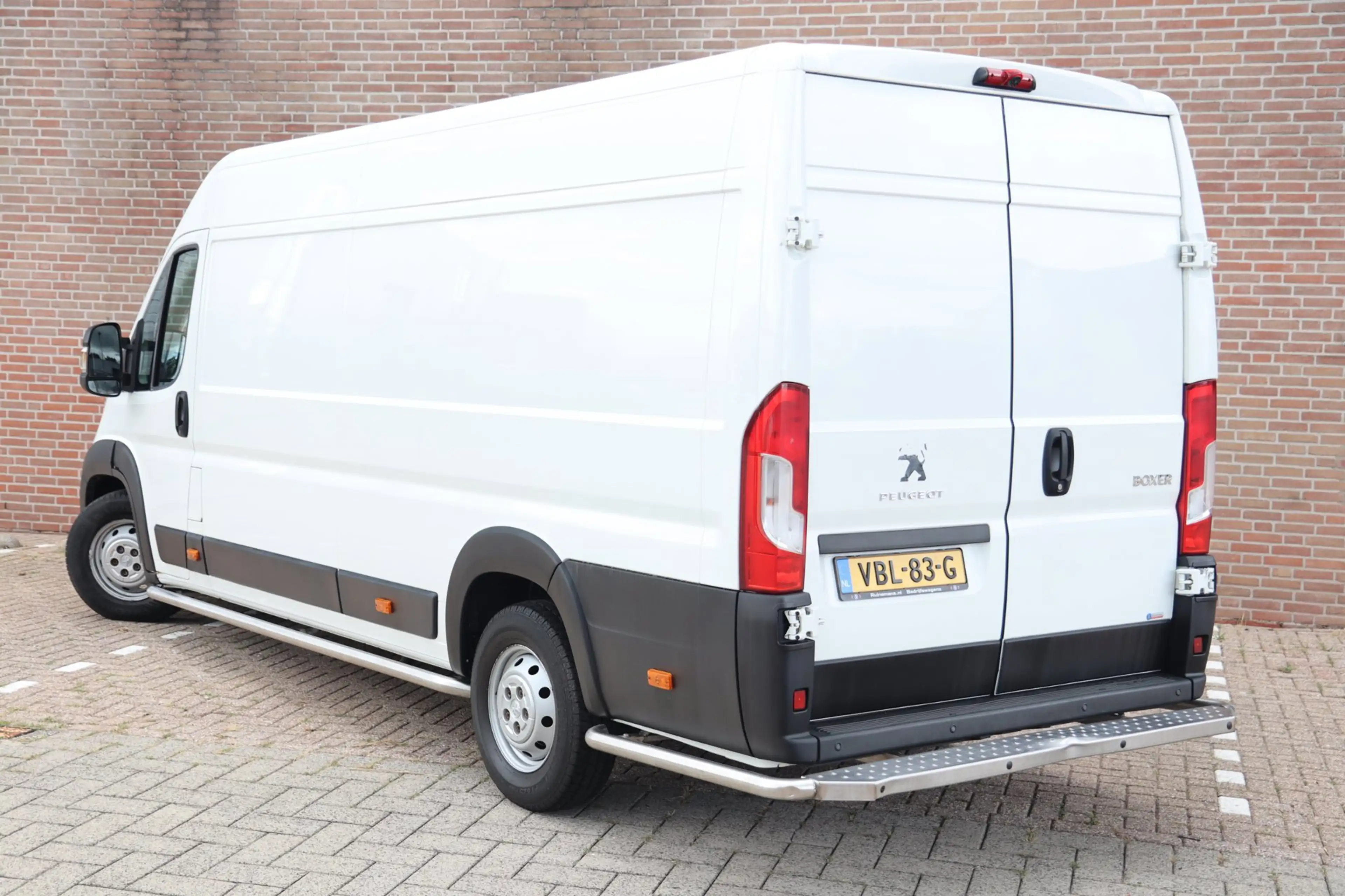 Peugeot Boxer 435 2.0 BlueHDI L4H2 Premium / CAMERA / CRUISE / A — photo 4