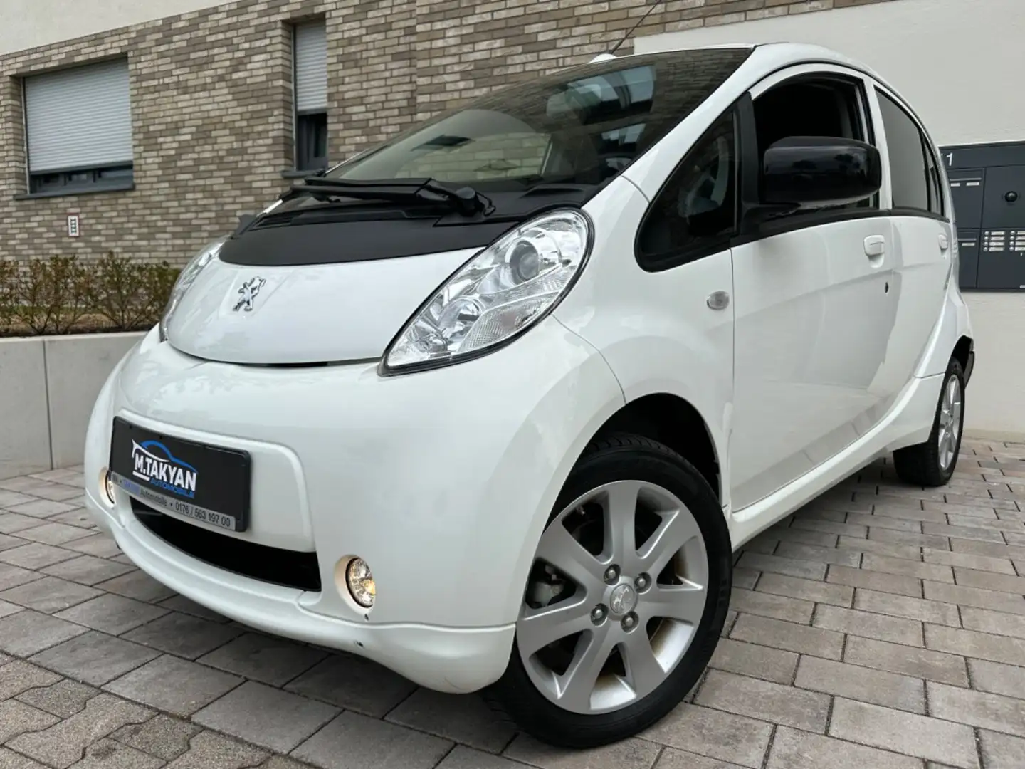 Peugeot iOn Modell 2018*Elektro*Automatik*38 tkm* Alb - 1