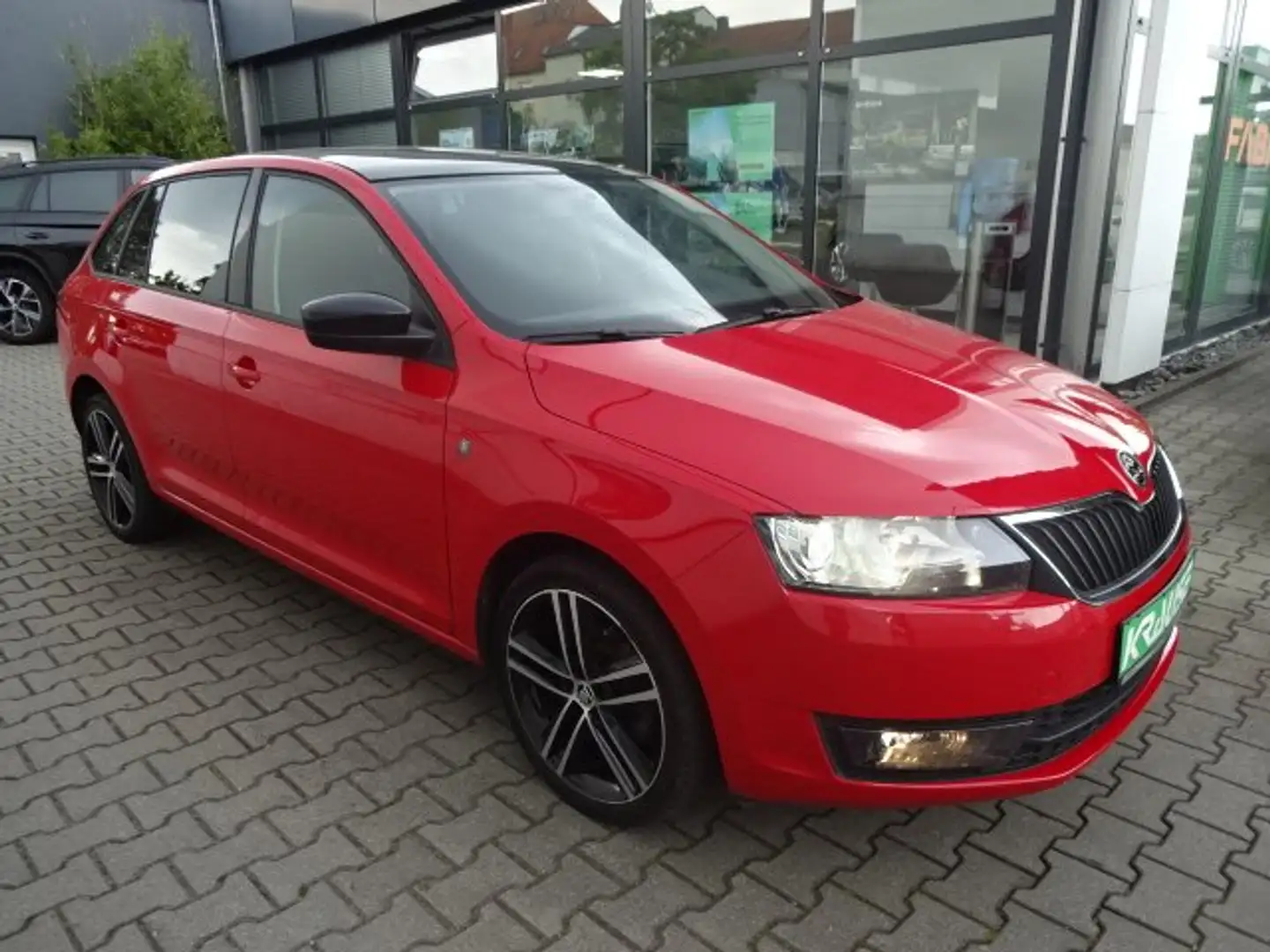 Skoda Rapid/Spaceback Sondermodell Style Plus Rot - 2