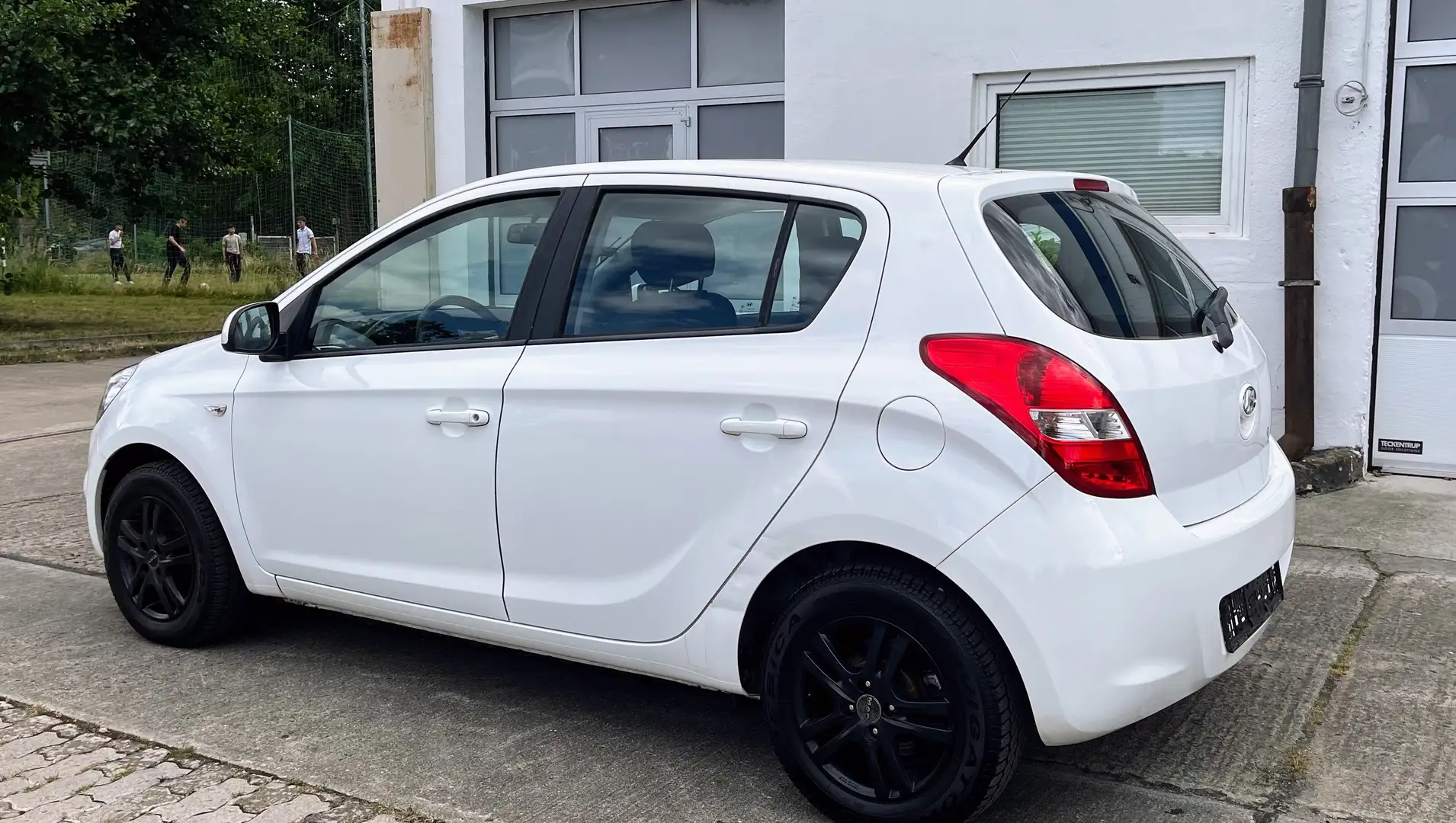 Hyundai i20 Klima*4 Türen Weiß - 1