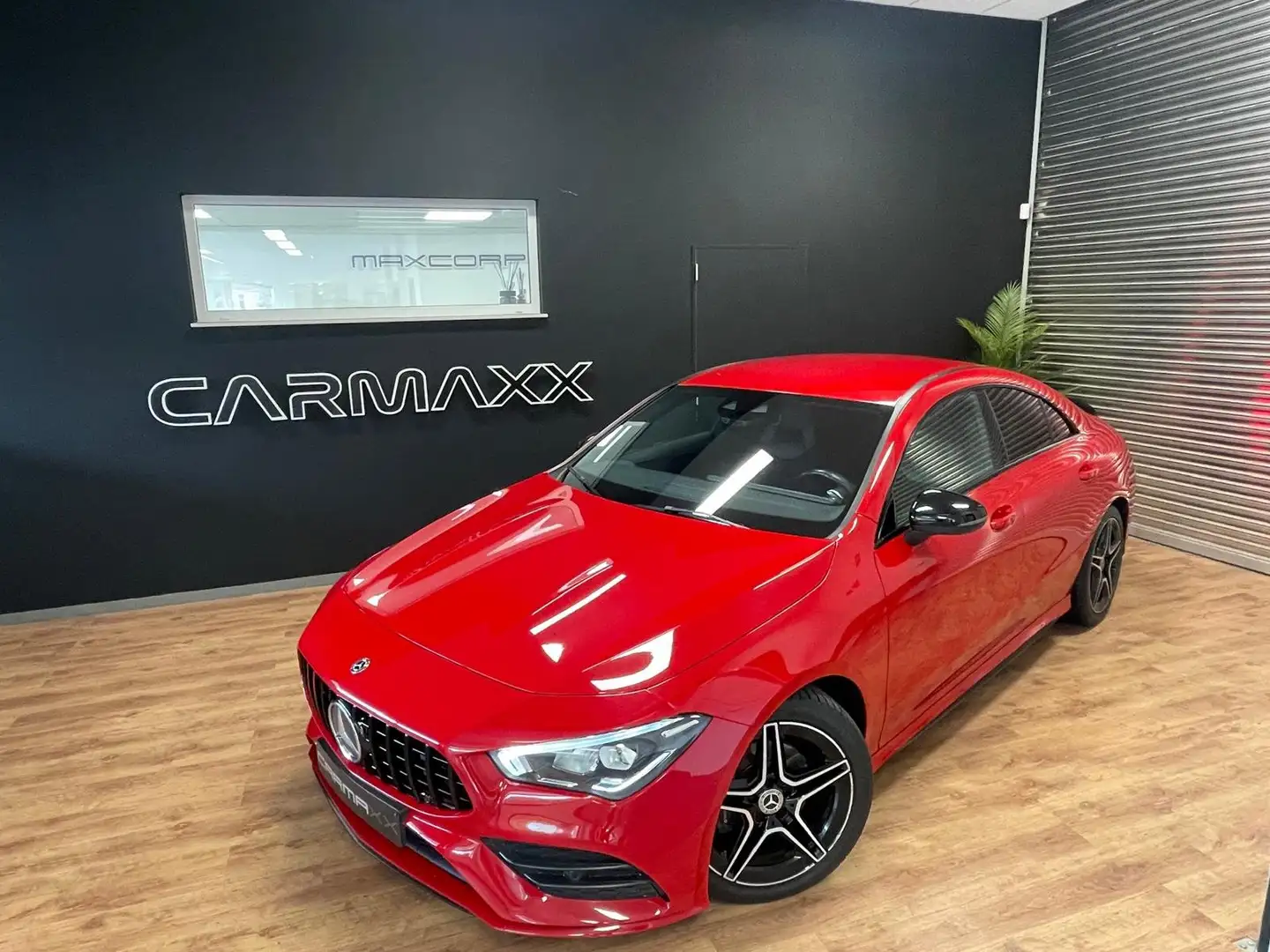 Mercedes-Benz CLA 180 PACK AMG Super Look Suivi Mercedes top état Rood - 1