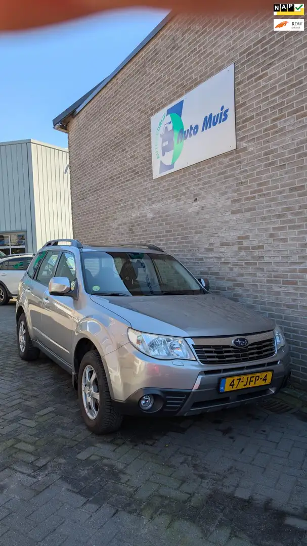 Subaru Forester 2.0 Premium - 2e eig! - Schuifdak - Gris - 1