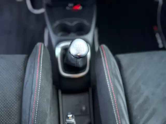 Toyota Yaris view 12