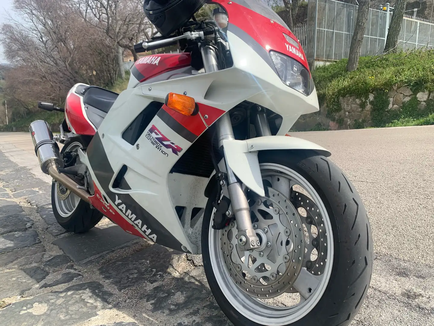 Yamaha FZR 1000 exup Weiß - 2