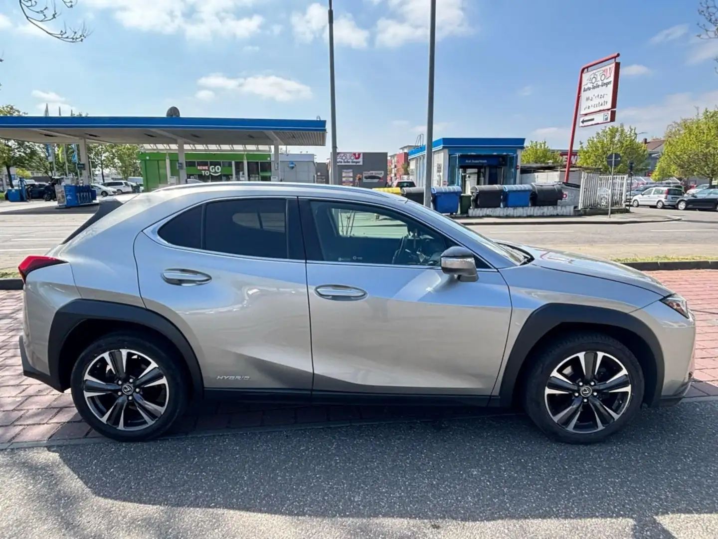 Lexus UX 250h - 2