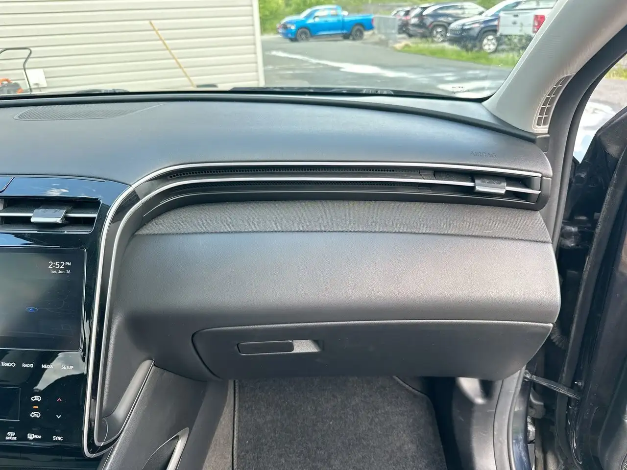 Hyundai TUCSON photo Hyundai TUCSON