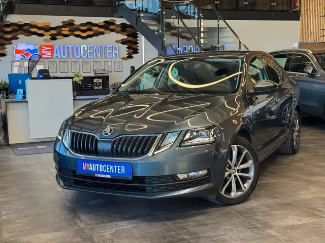 Skoda Octavia main image