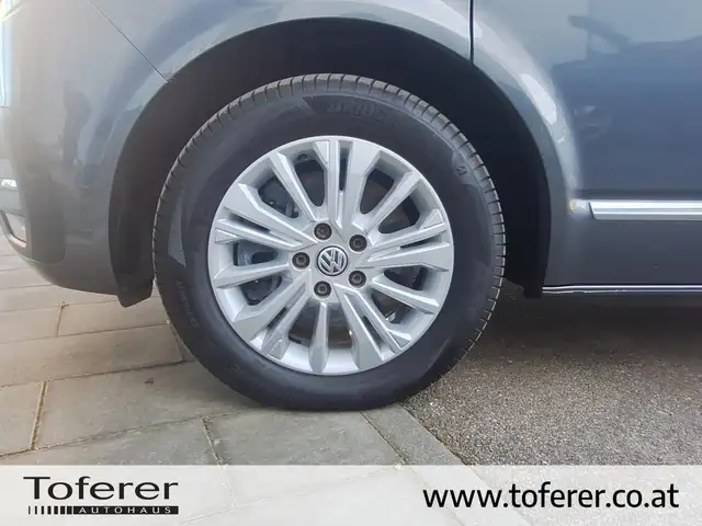 Volkswagen T6.1 Multivan VW T6.1 Multivan Highline TDI 4MOTION Ansicht 22
