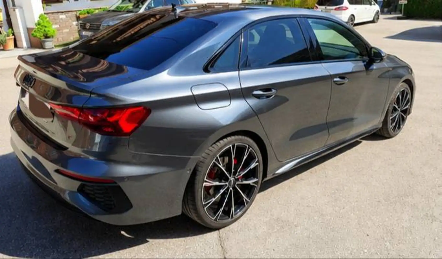 Audi A3 A3 SB 35 TFSI S-line S-tronic S-line Grau - 2