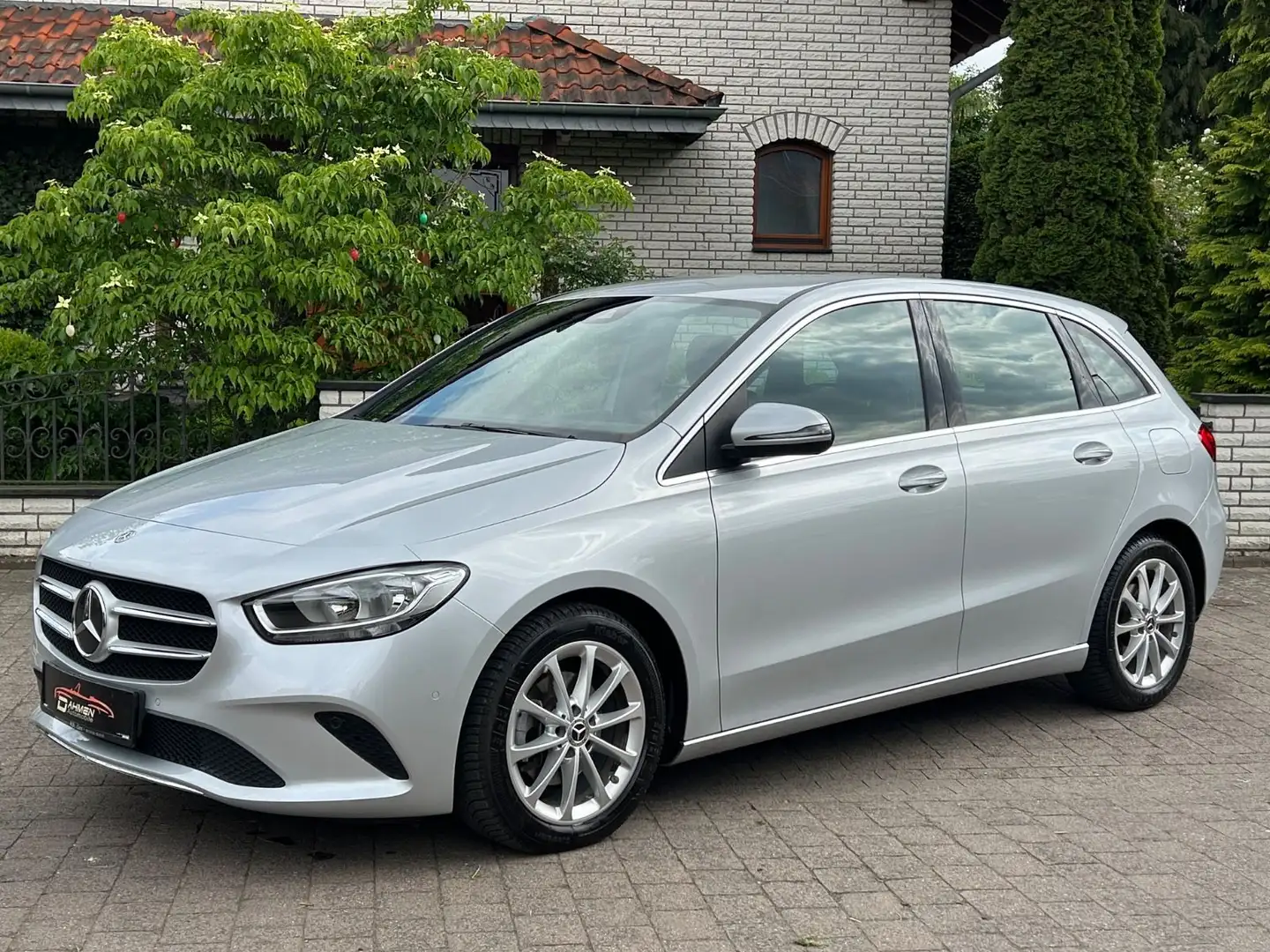 Mercedes-Benz B 180 MBUX*AC.AUTO*SHZ*PDC*Sparsam Plateado - 2
