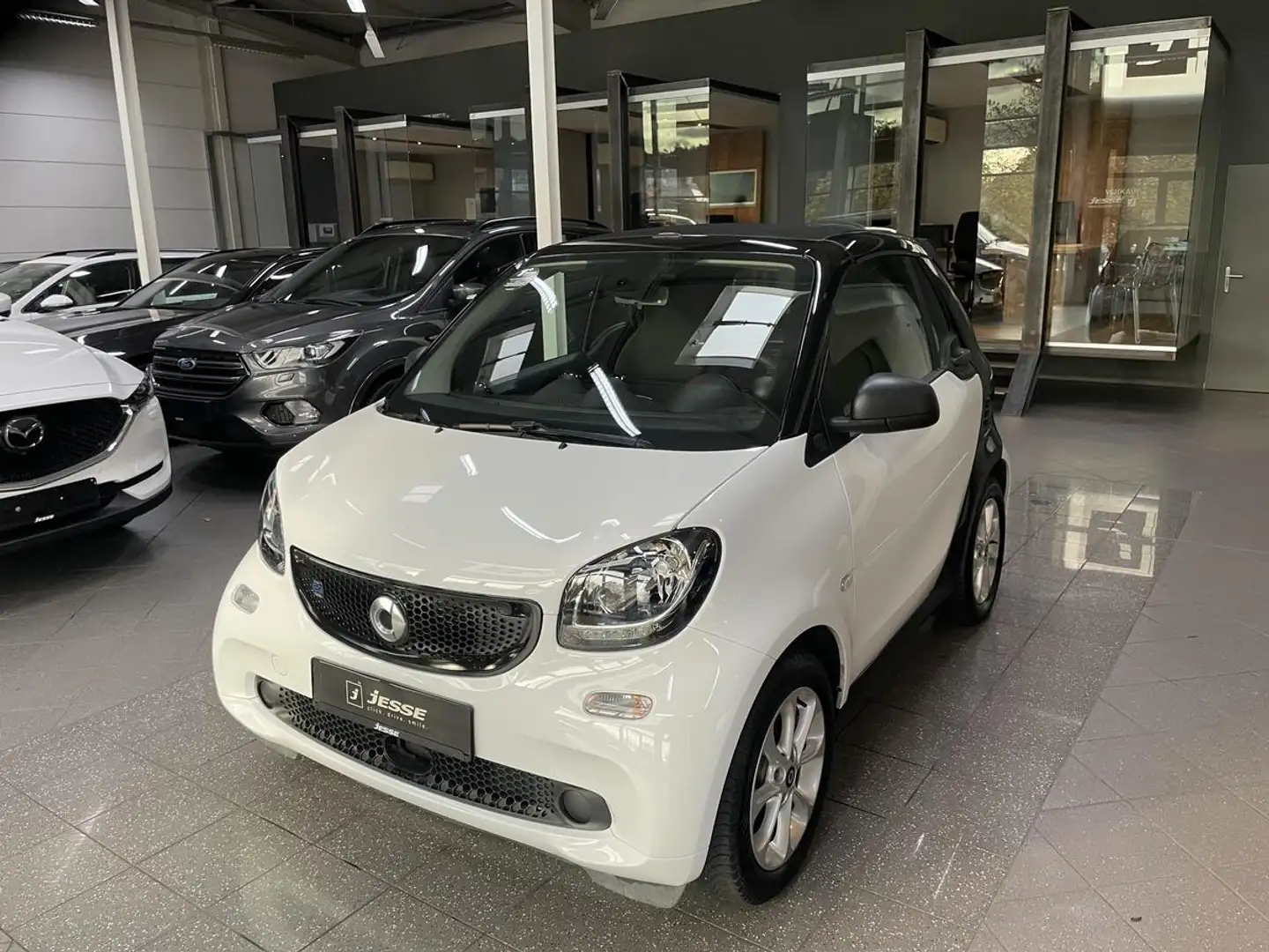 smart forTwo EQ Cabrio SHZ PDC TEMP KLIMA Bianco - 1