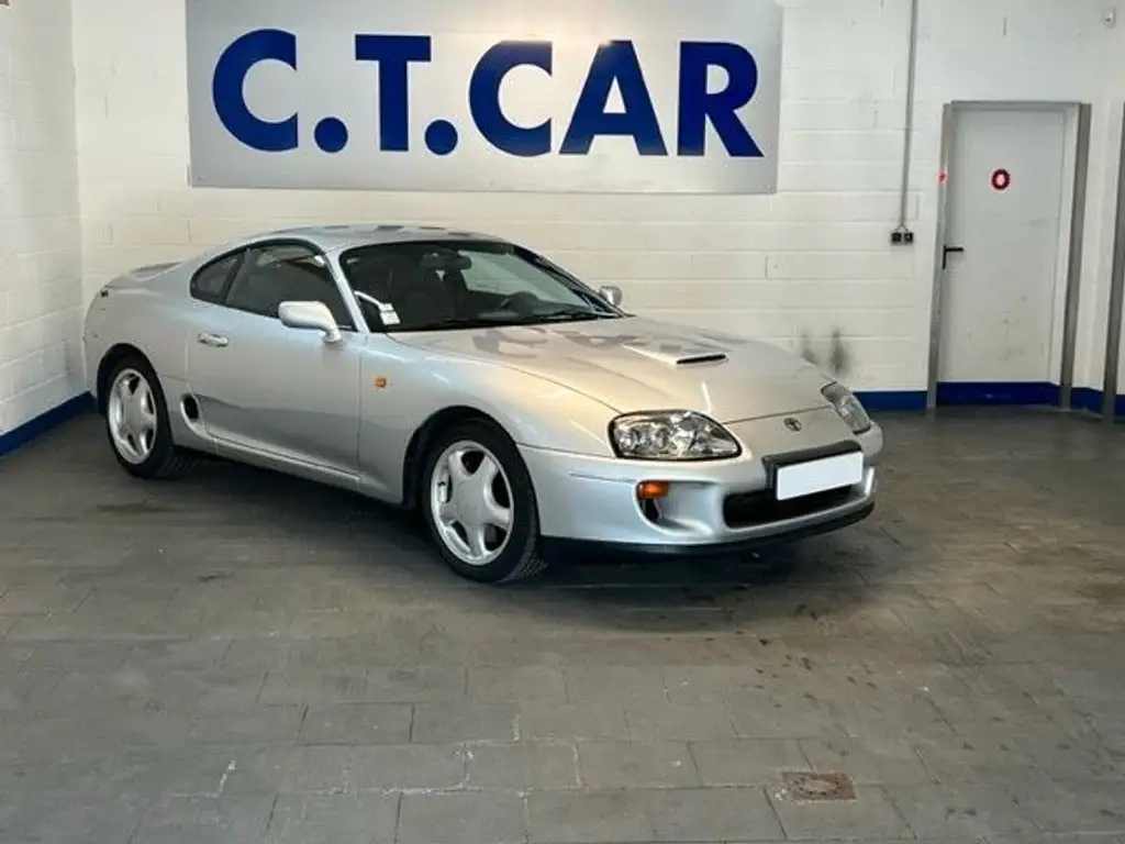 Toyota Supra 1995 из Европы — купить под ключ