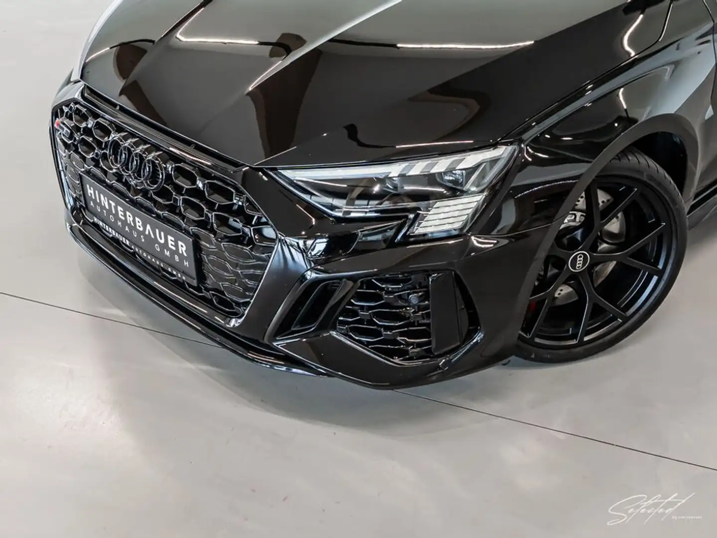 Audi RS3 TFSI quattro *EINZELGENEHMIGUNG*653 PS!* Schwarz - 2