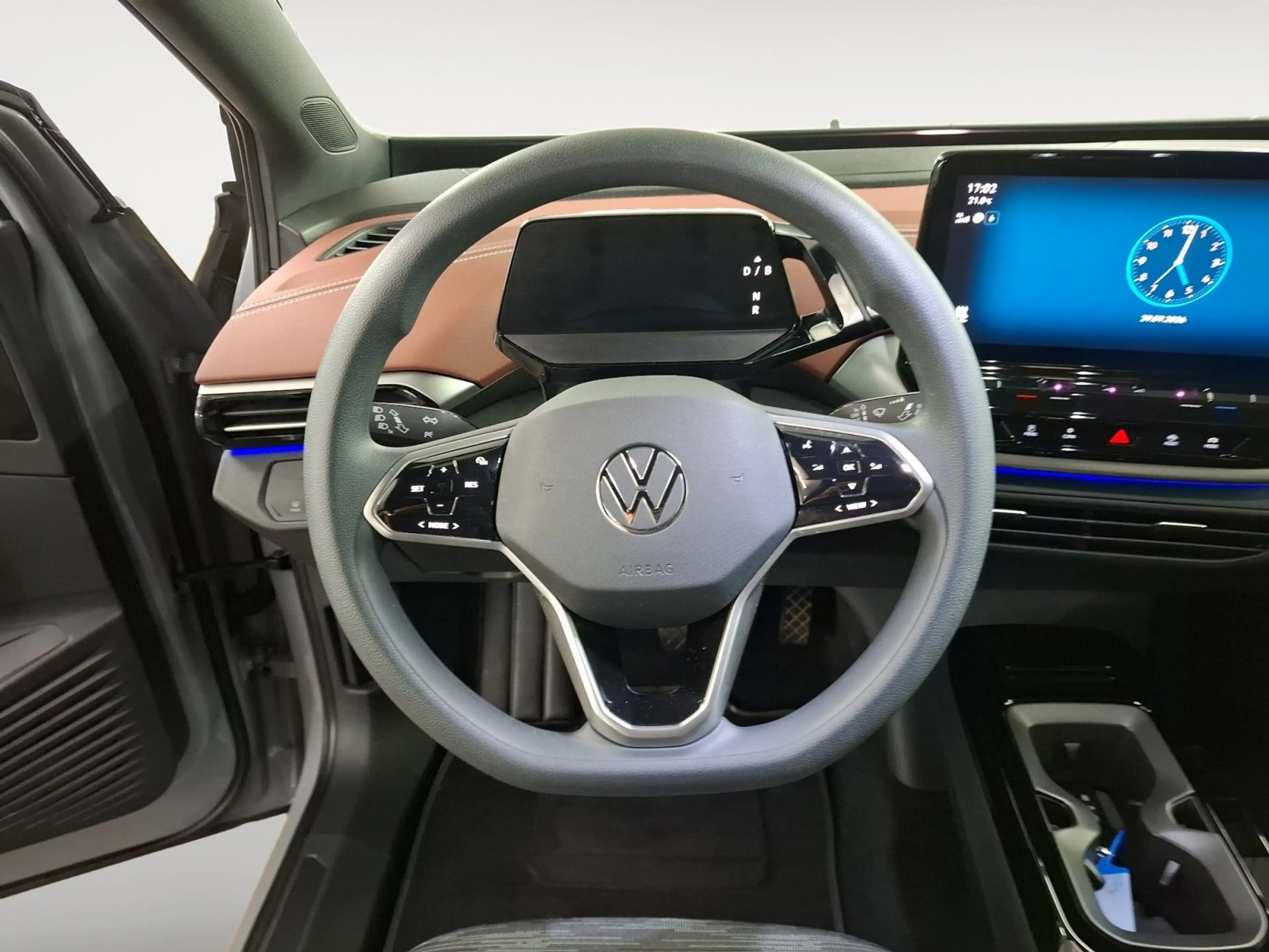 Volkswagen ID.5 Pro 128 kW Navi LED CarPlay ACC PDC — photo 11