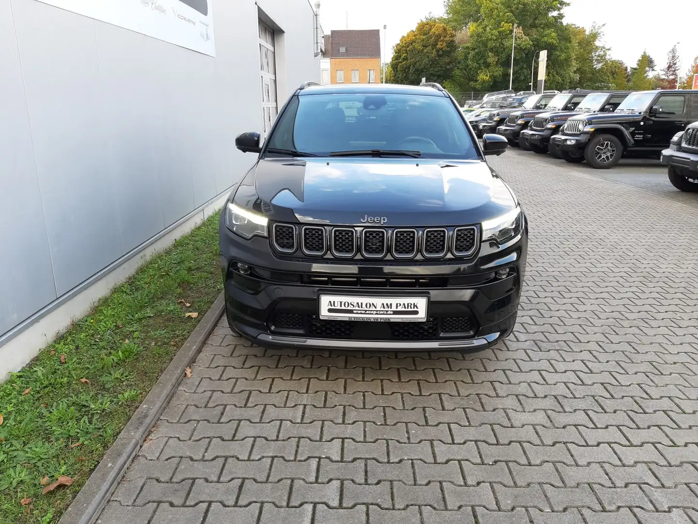 Jeep Compass S 1.3 DCT/Panodach/Sitzlüftung/Navi Noir - 2