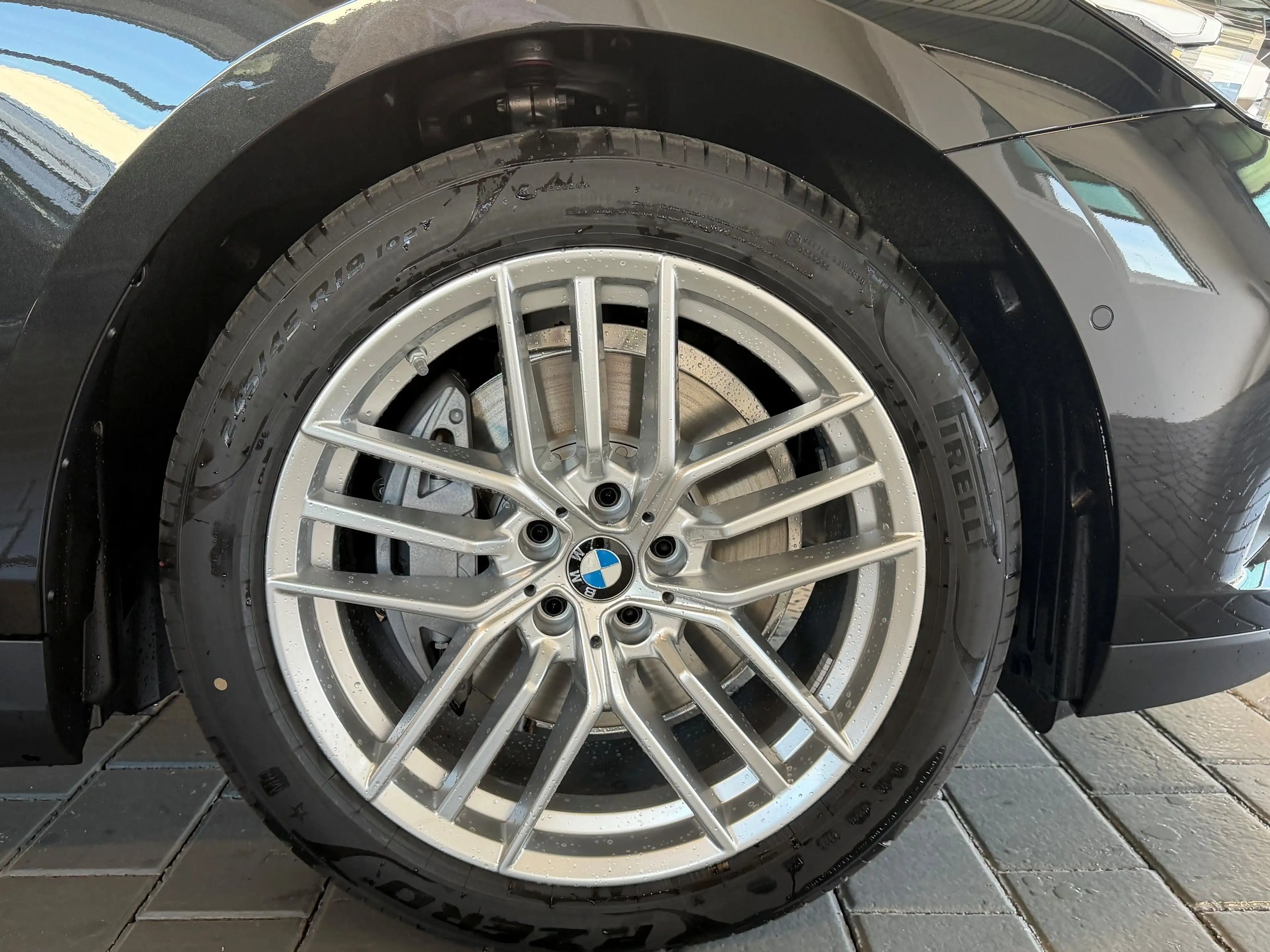 BMW i5 eDrive40 Inno AHK — photo 8