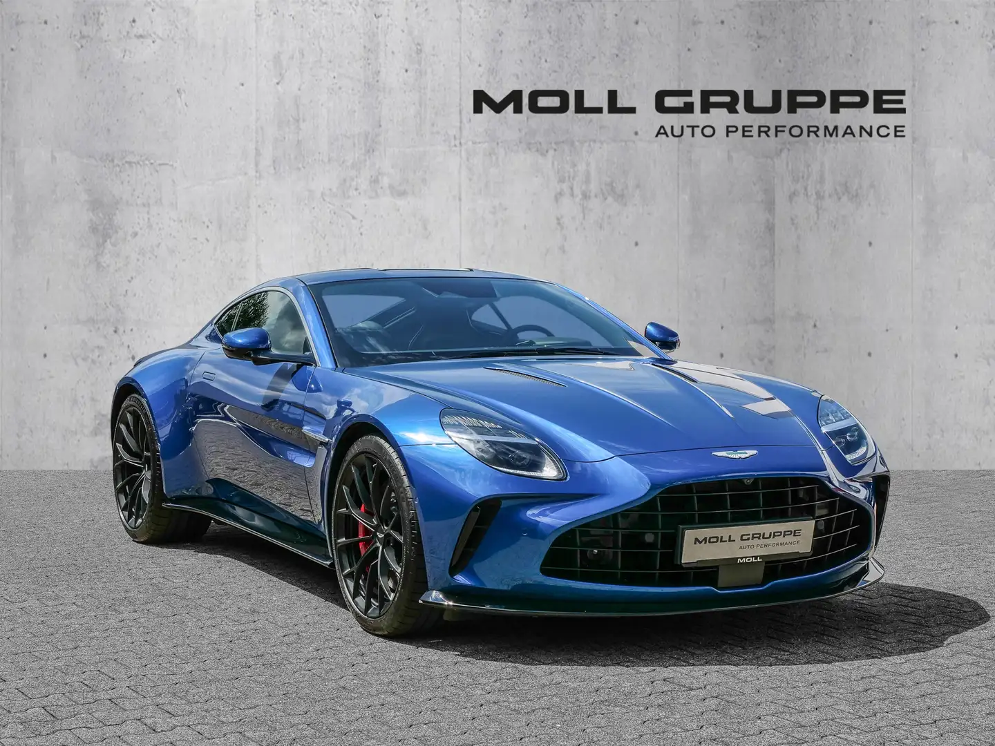 Aston Martin V8 Vantage Coupe Plasma Blue, New Model Bleu - 2