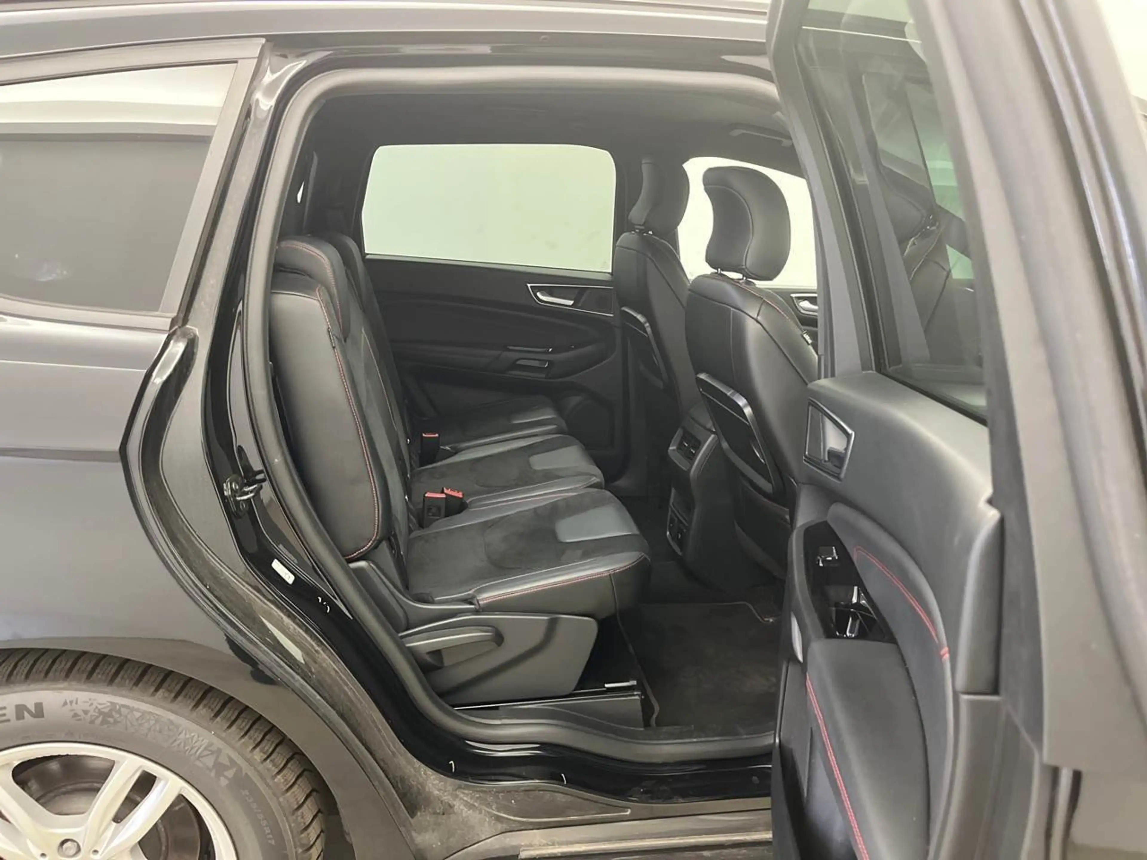 Ford S-Max 2.0 EcoBlue ST-Line AHK SpoSi ACC BLIS Key — photo 11