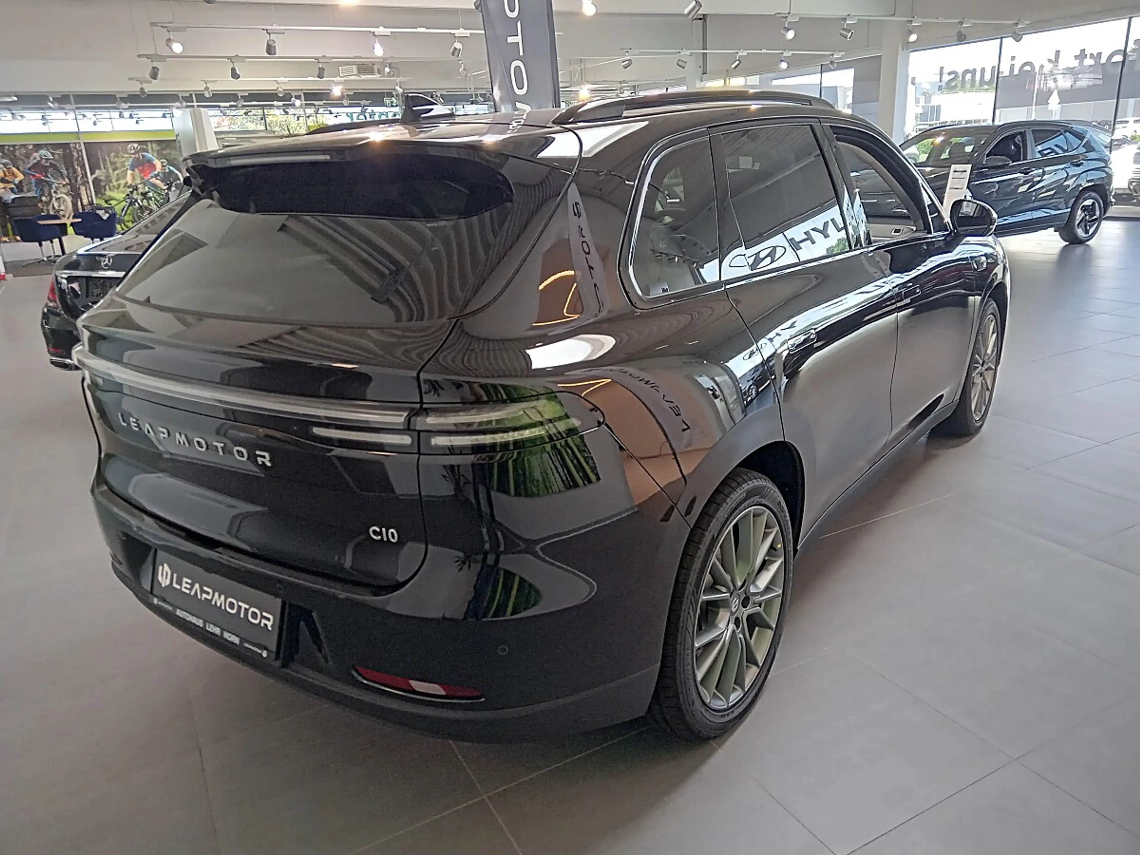 Leapmotor C10 Elektro 81,9kWh Design ProMax — photo 2