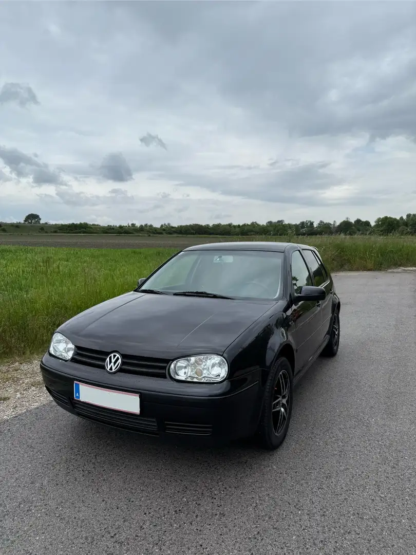 Volkswagen Golf 1,9 TDI Schwarz - 2