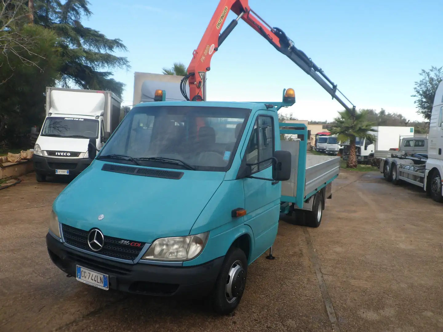 Mercedes-Benz Sprinter cassone fisso con gru Vert - 1