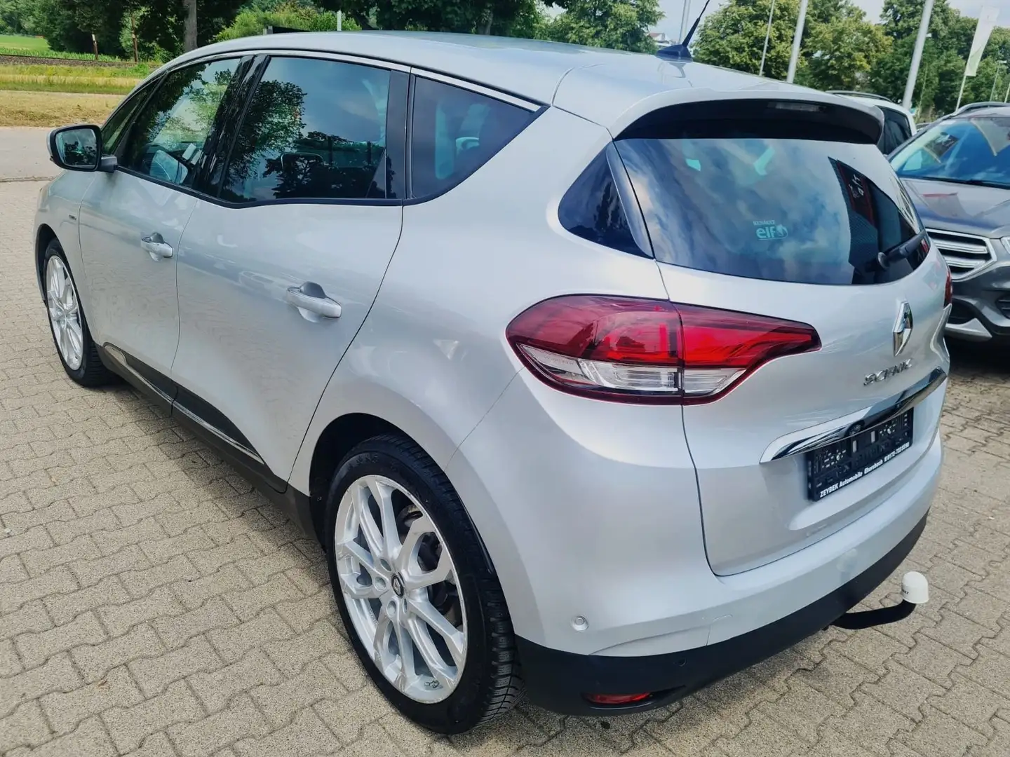Renault Scenic IV BOSE Edition Gris - 2