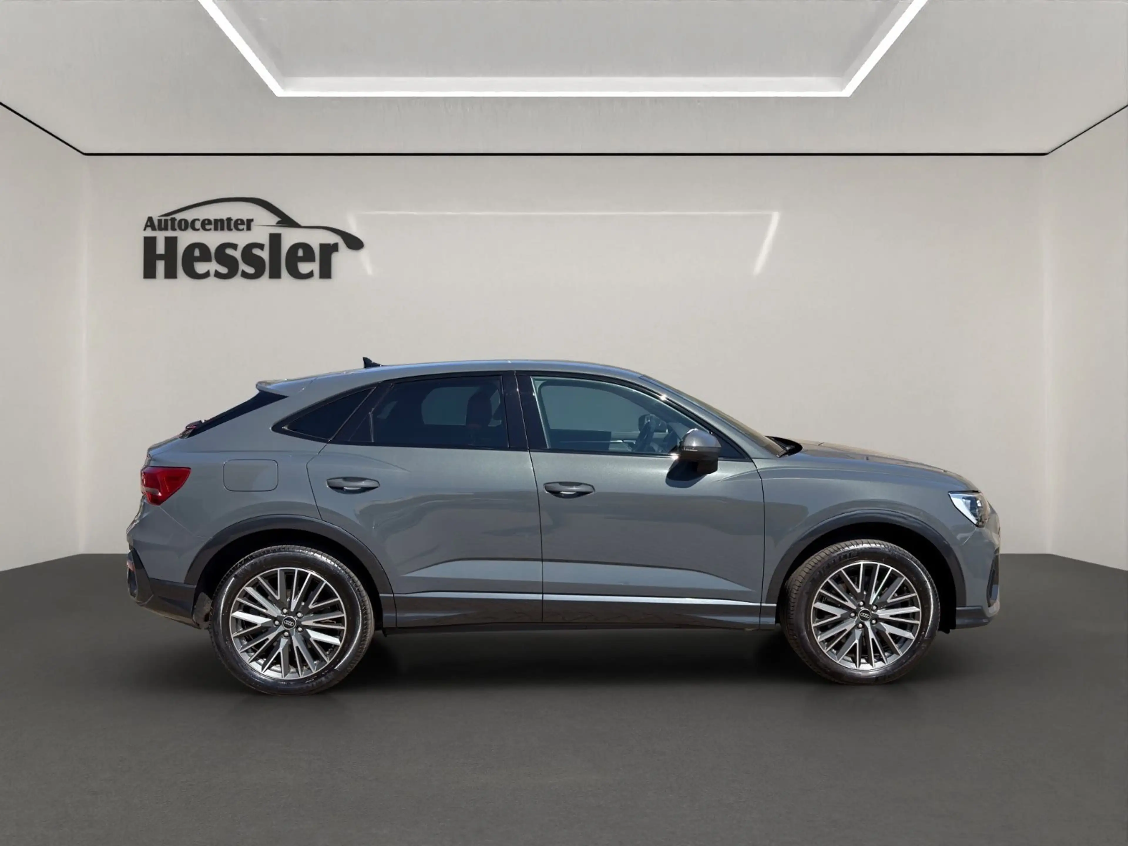 Audi Q3 Sportback 45 TFSI S-LINE*LED*Virtual Cockpit+ — photo 9