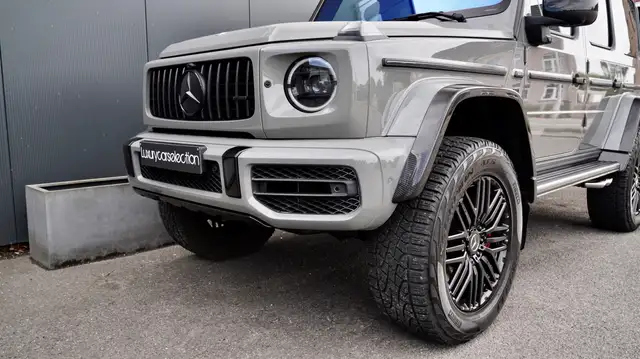 Mercedes-Benz G-Class view 10