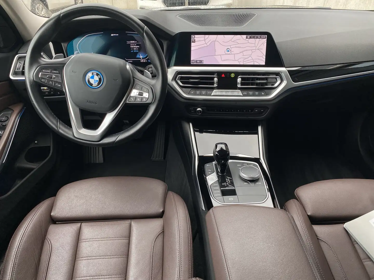 BMW 330 e xDrive Sport Line LASER/HUD/G-DACH/MEMO/DAB Gris - 2