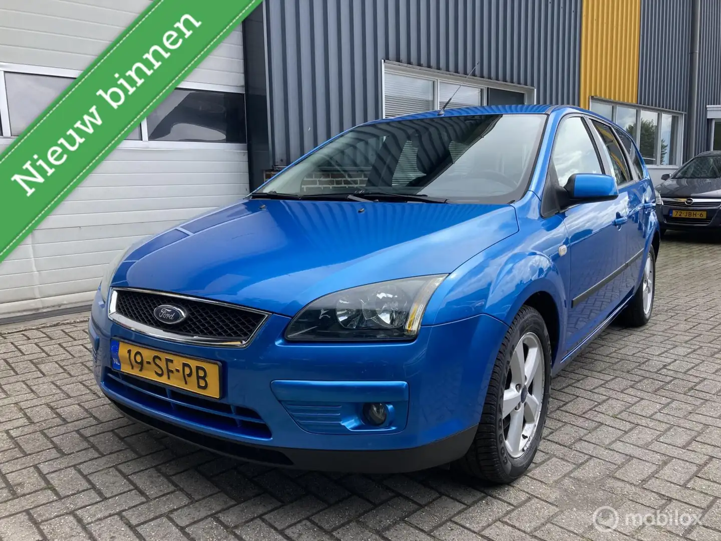 Ford Focus Wagon 1.6-16V Futura AUTOMAAT! Blauw - 1