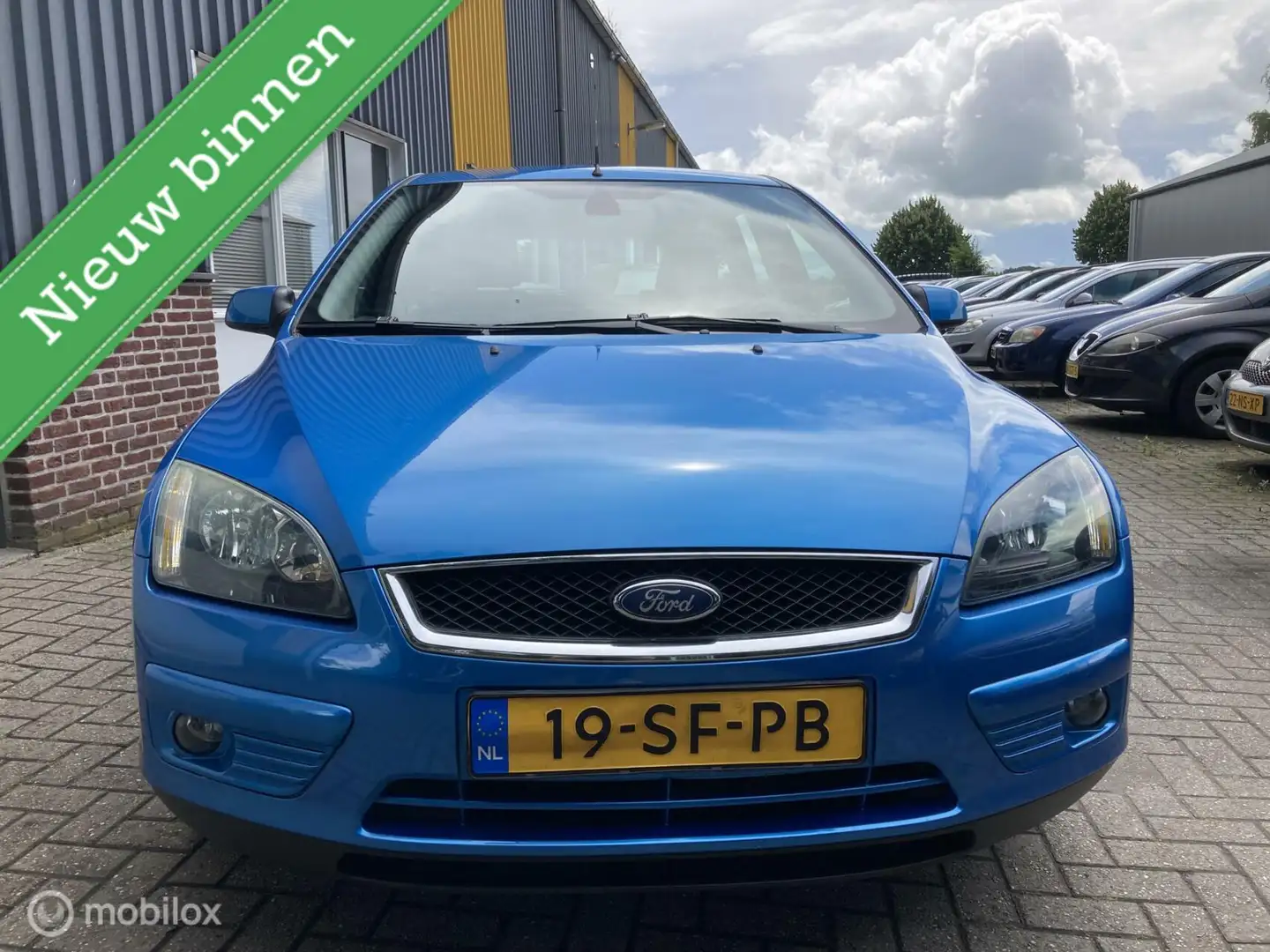Ford Focus Wagon 1.6-16V Futura AUTOMAAT! Blauw - 2
