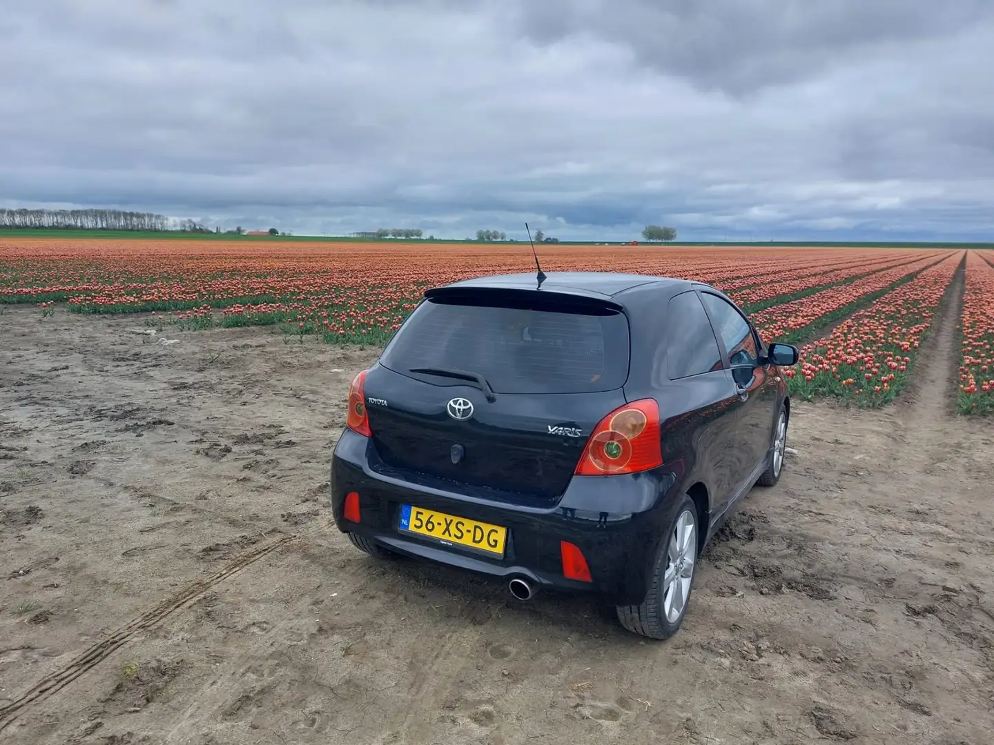 Toyota Yaris 1.8 VVTi TS Zwart - 2