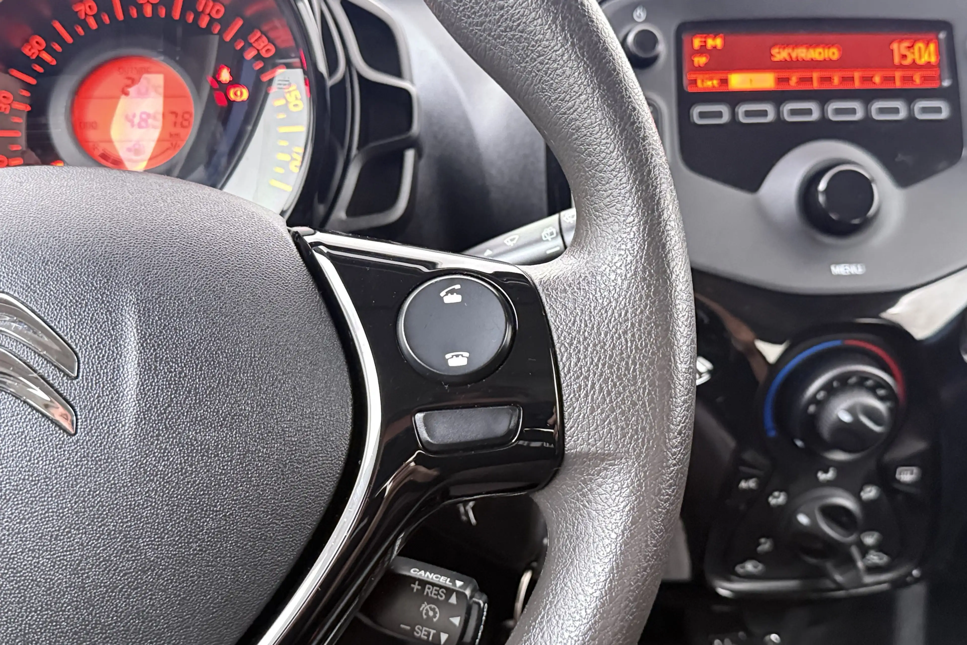 Citroen C1 1.0 VTi Pack Comfort DAB Privacy Glas LED — photo 18