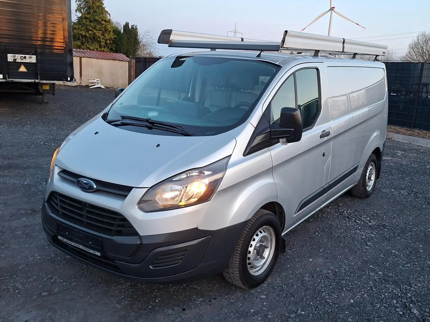 Ford Transit Custom Silber - 2
