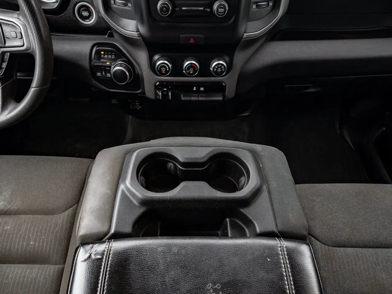 RAM 1500 снимка RAM 1500
