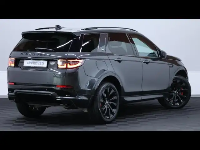 Land Rover Discovery Sport view 5