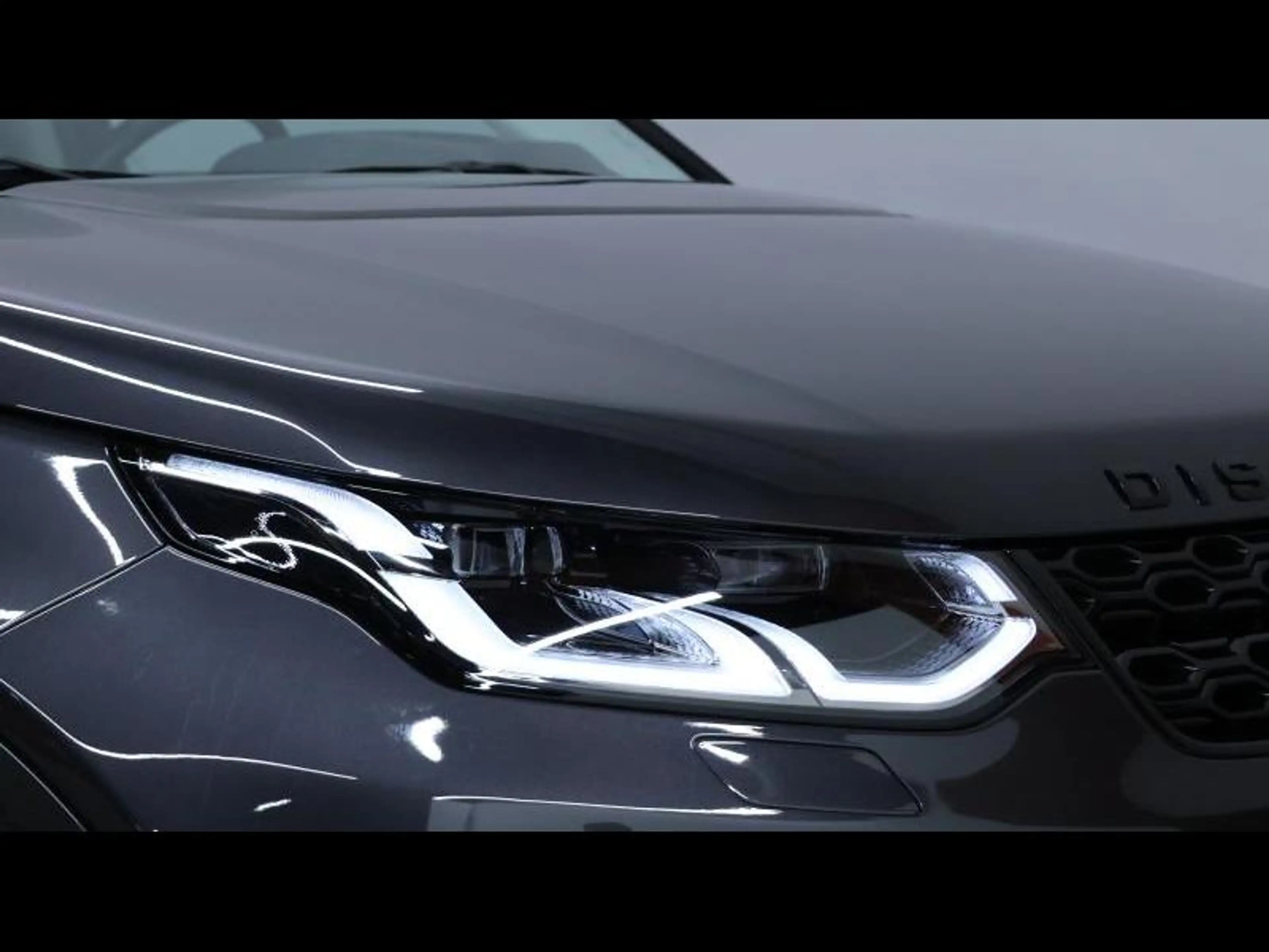 Land Rover Discovery Sport P250 R-Dynamic HSE Auto — photo 9
