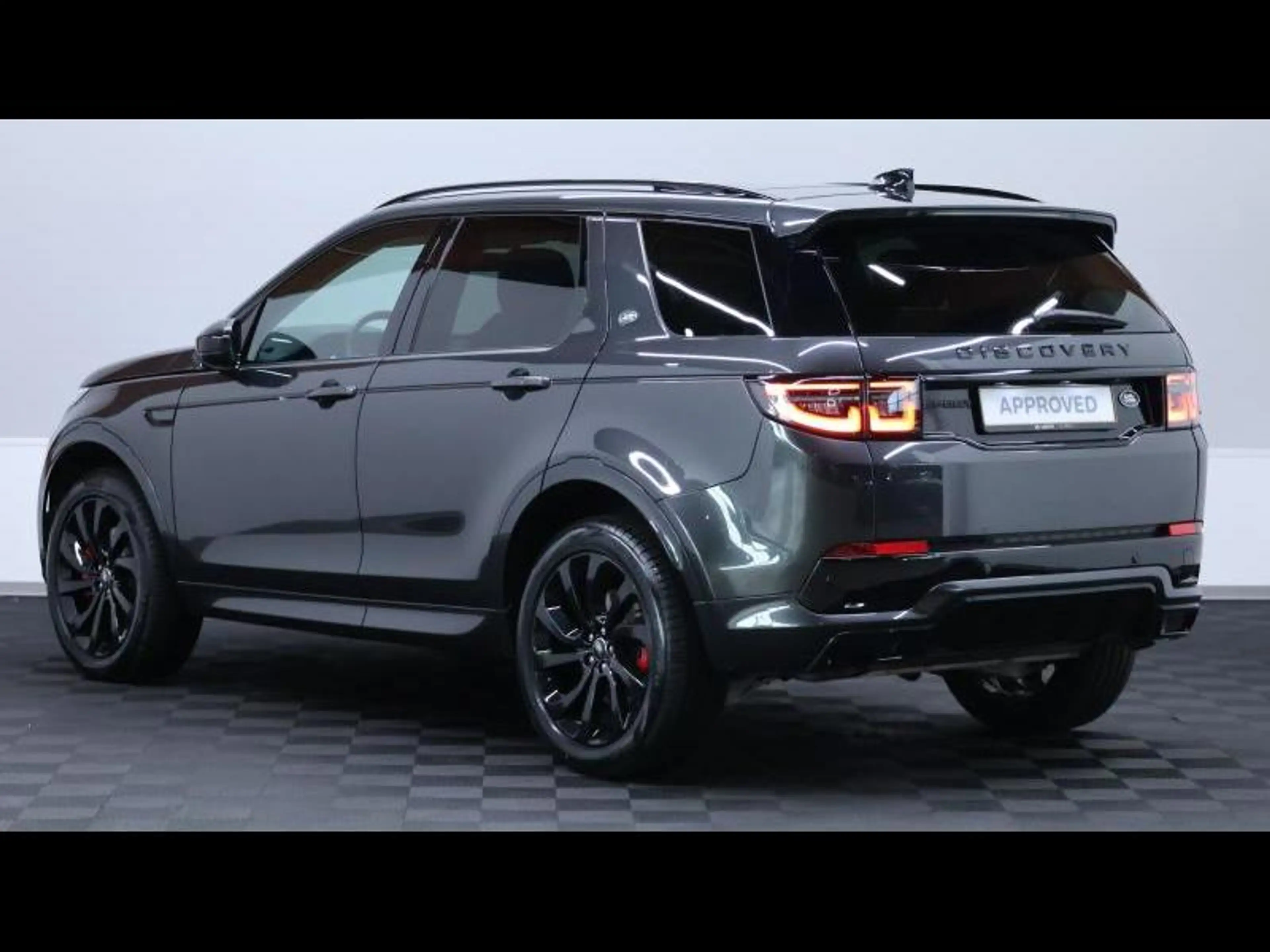 Land Rover Discovery Sport P250 R-Dynamic HSE Auto — photo 7
