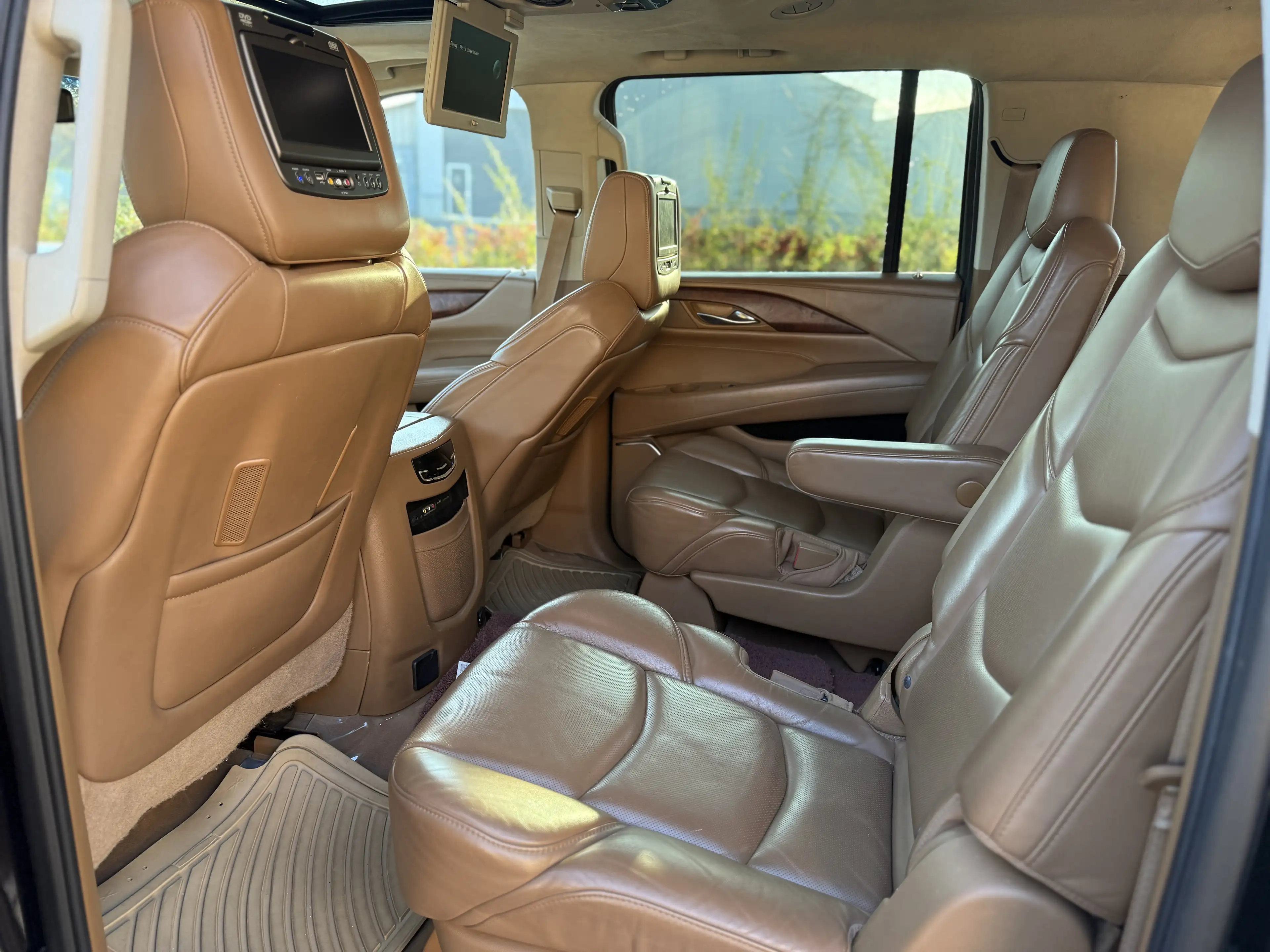 Cadillac Escalade Escalade 6.2i V8 Platinum ESV//longue — photo 13