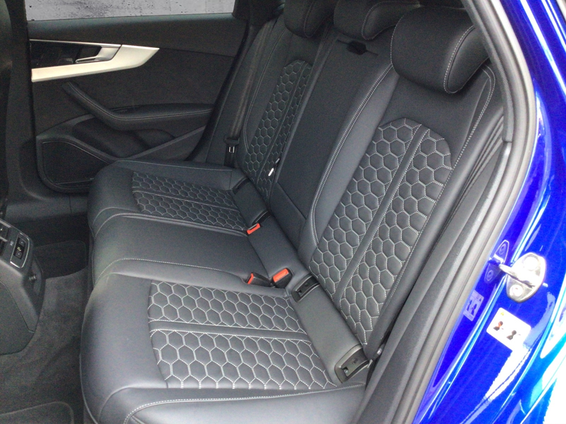 Audi RS4 Avant 2.9TFSI qua Tiptr. MATRIX/EL.SITZE/B&O — photo 14