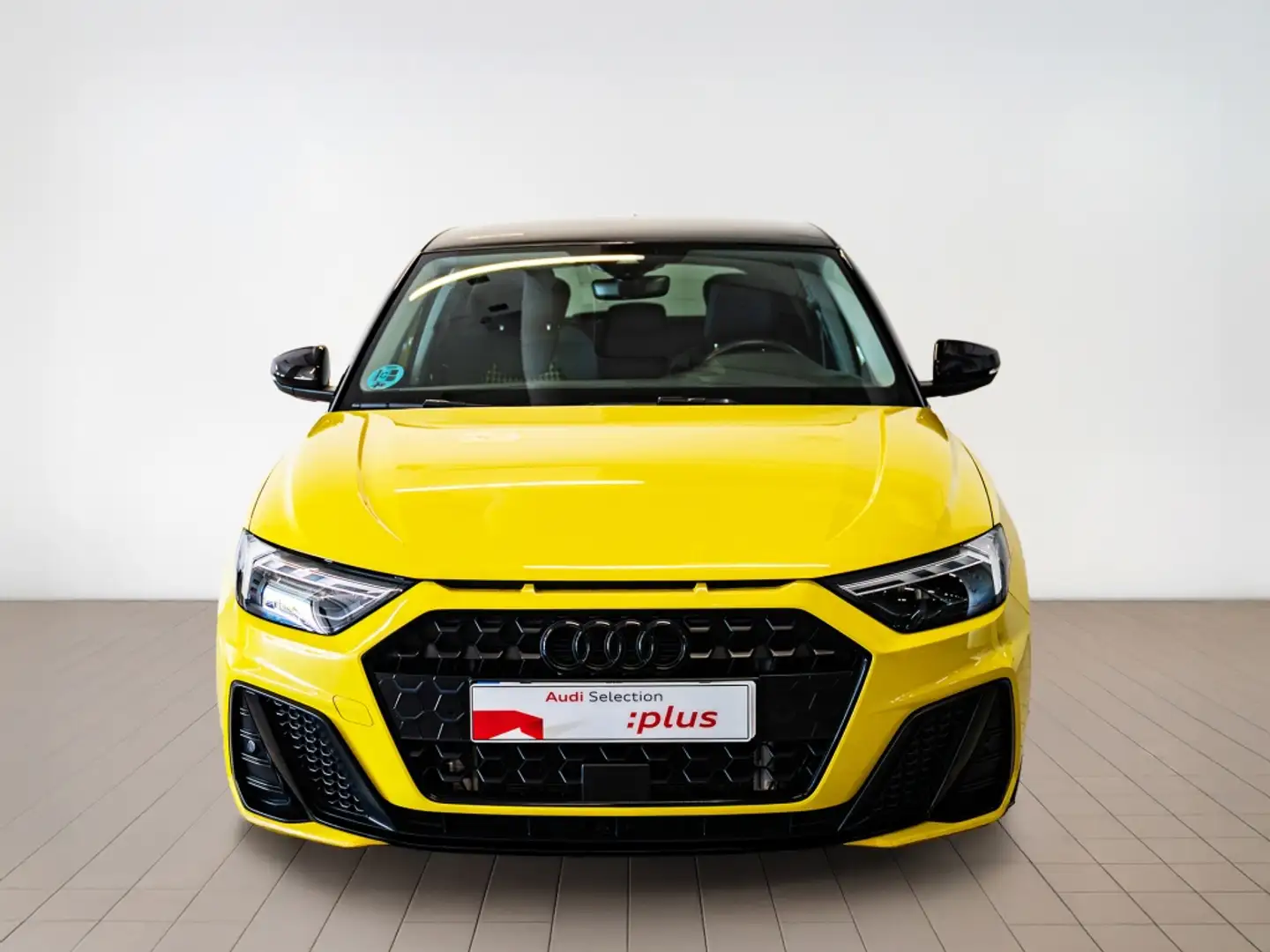 Audi A1 Sportback 30 TFSI Adrenalin Black Edition S tronic Amarillo - 2