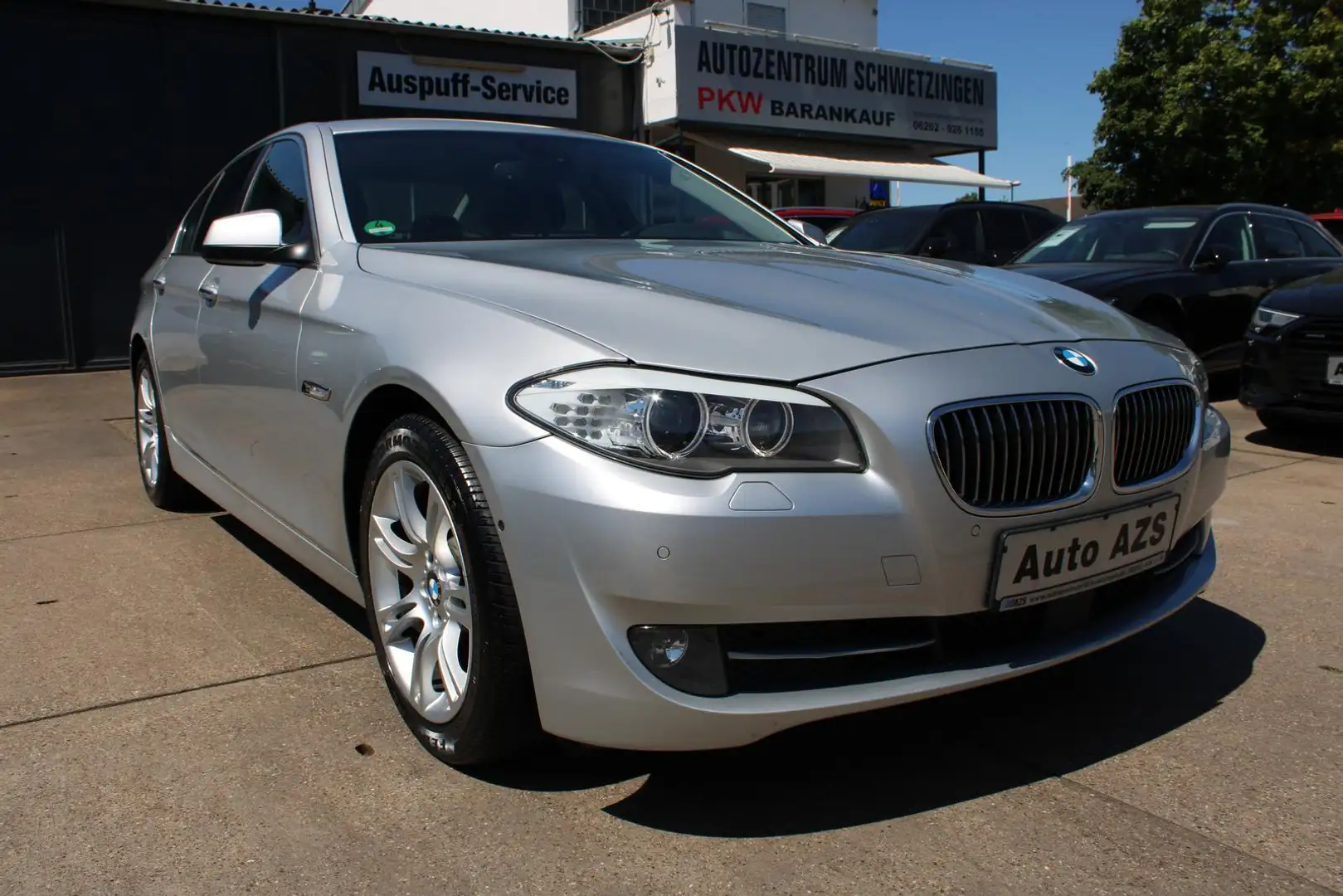 BMW 520 d/HEAD UP/LENKRADHEIZUNG/SITZHEIZUNG/ACC/NAVI Silver - 1