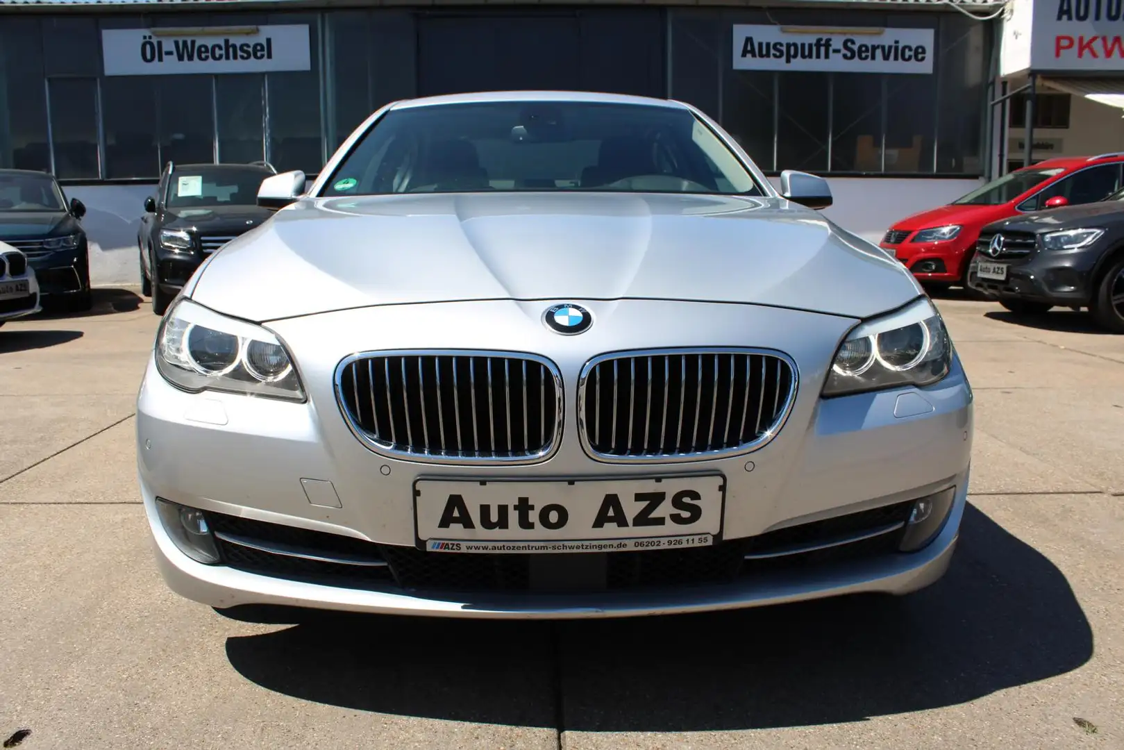 BMW 520 d/HEAD UP/LENKRADHEIZUNG/SITZHEIZUNG/ACC/NAVI Silver - 2