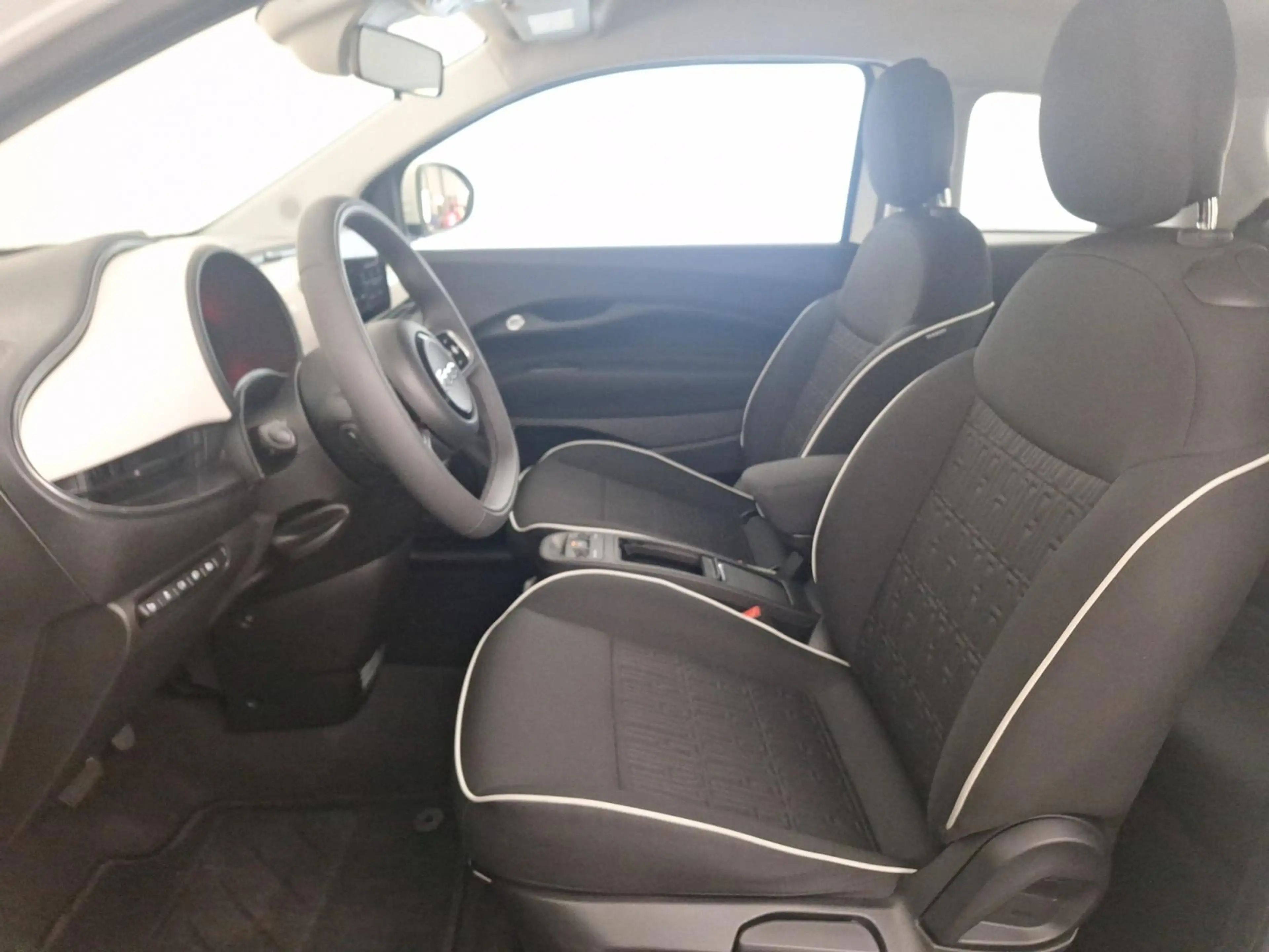 Fiat 500e ICON 42kWh 118pk*CAMERA ACHTER*SENSOREN VOOR EN AC — photo 8