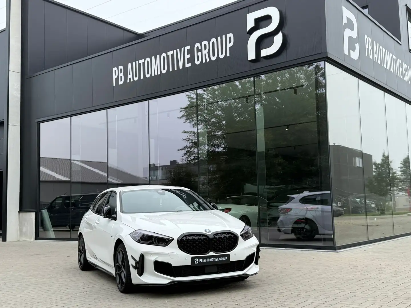 BMW 135 M-Sport-Cam-Cockpit-Pro-Nav-HK-Memory Blanc - 1