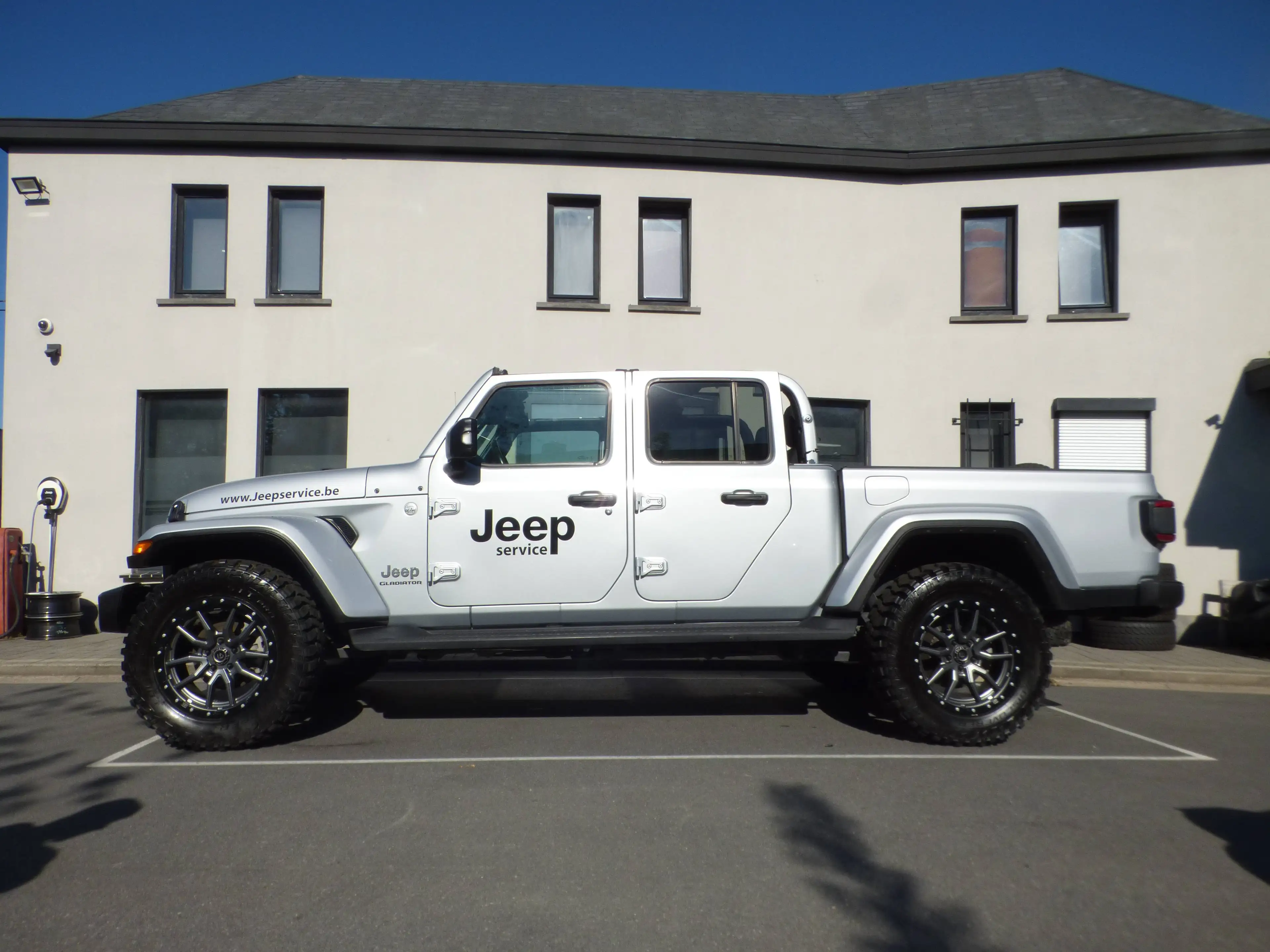 Jeep Gladiator Gladiator 3.0 V6 4WD Overland**Silver**40000km** — photo 2