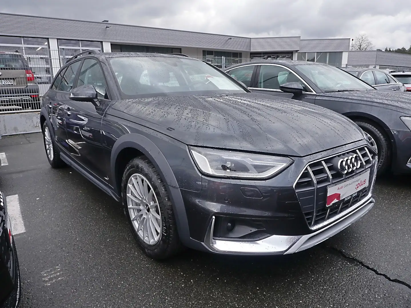 Audi A4 allroad 40 TDI qu Navi,AHK,active lane,Kamera Grau - 2
