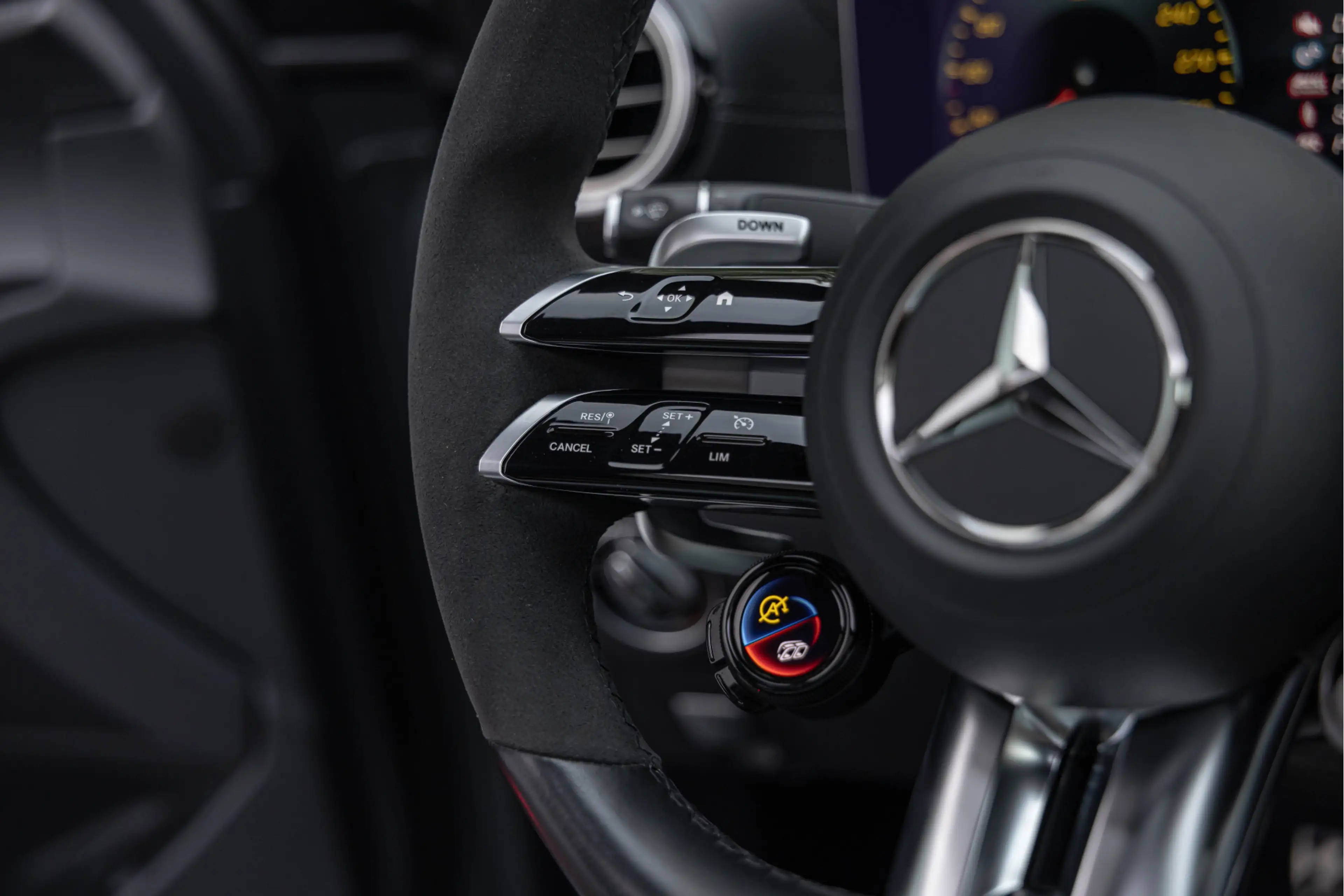 Mercedes-Benz E 63 AMG S 4MATIC+ 612pk Pano 20''  AMG Track Pack — photo 31