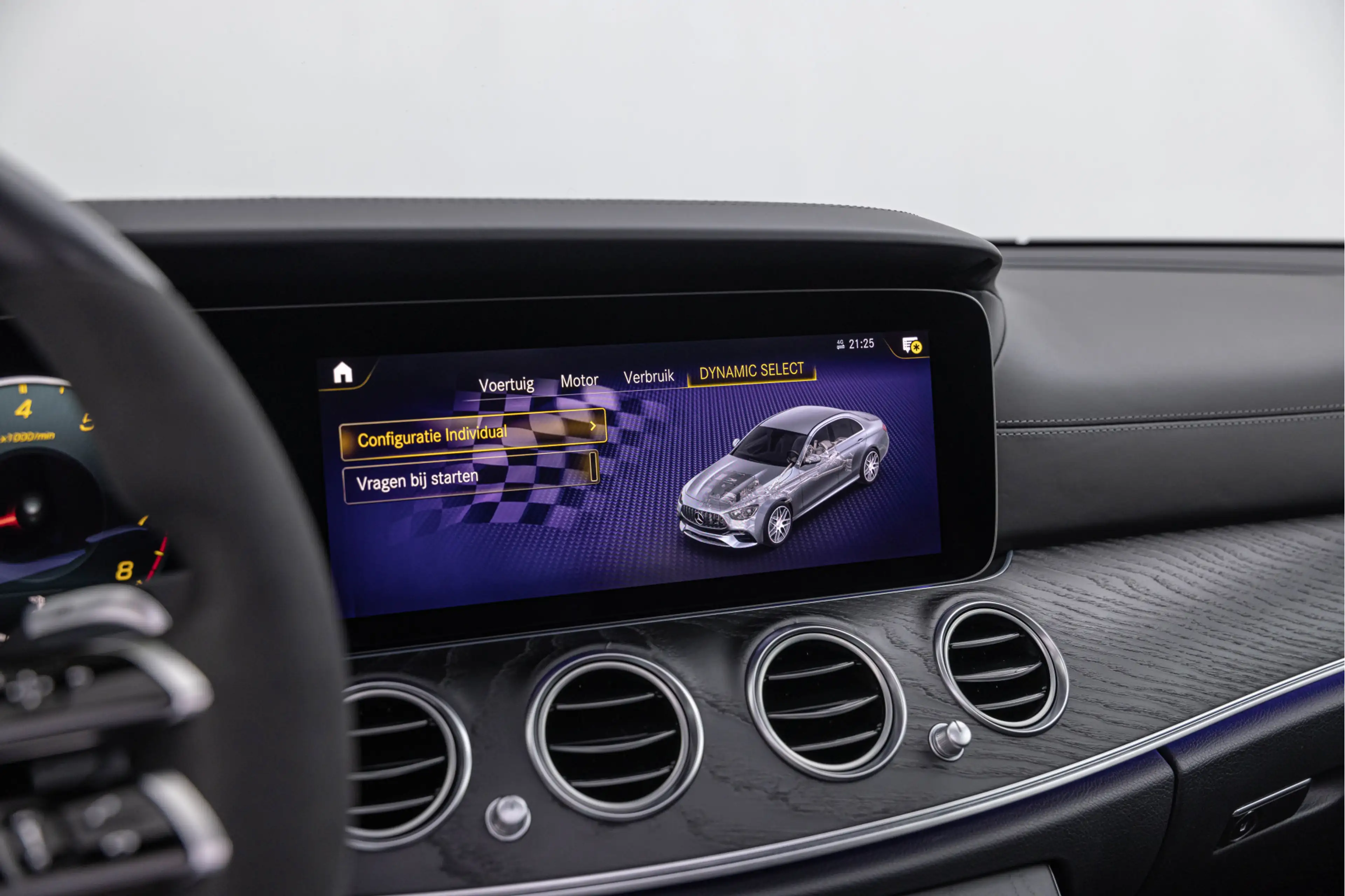 Mercedes-Benz E 63 AMG S 4MATIC+ 612pk Pano 20''  AMG Track Pack — photo 24